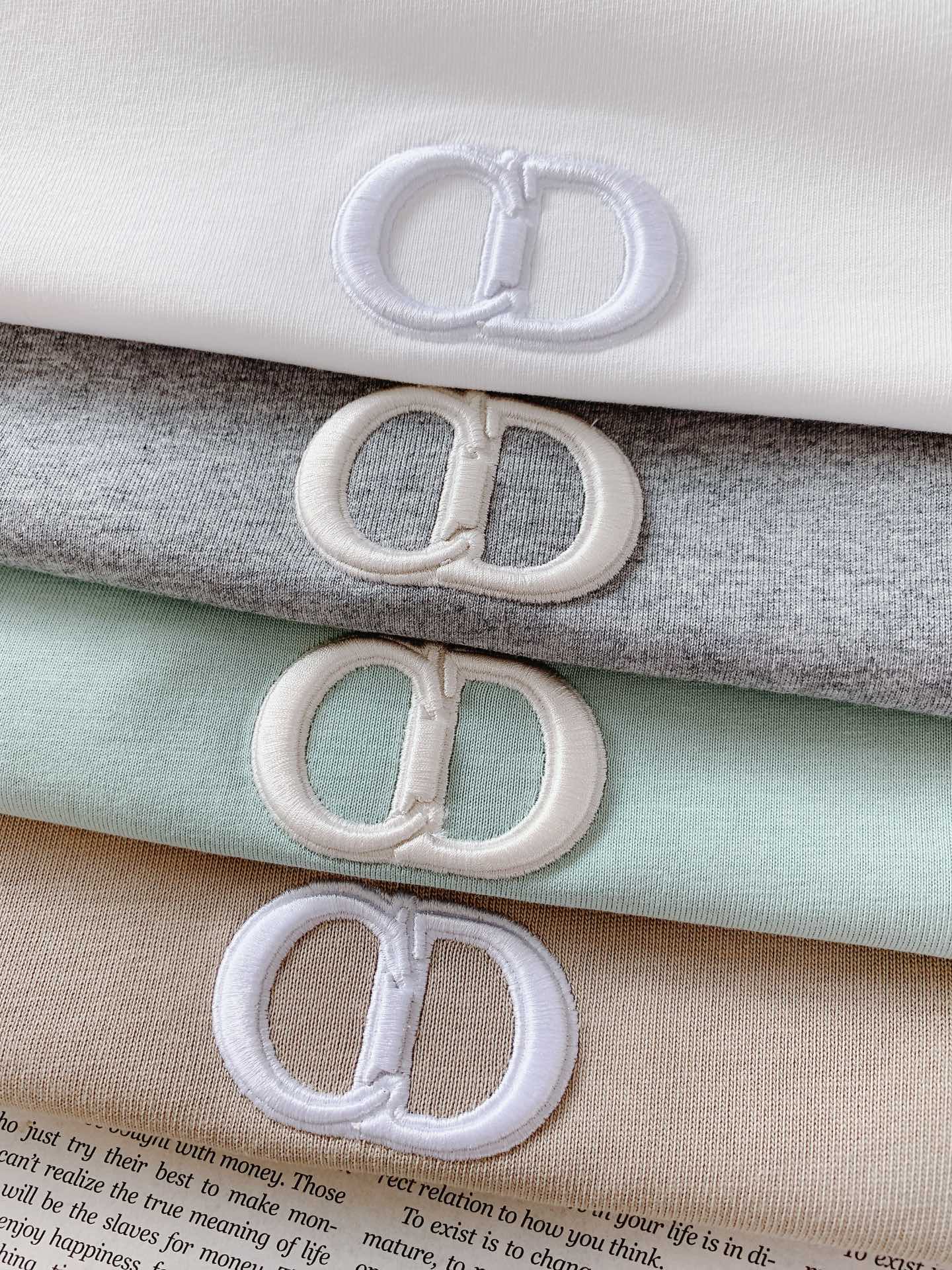 Dior Homme Classic CD Icon Embroidery T-Shirt Short Sleeve Top 10 i1741872901 6962 7