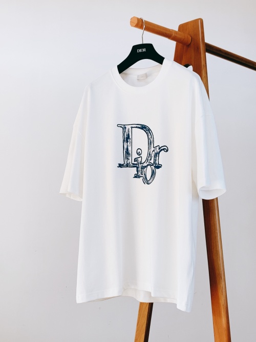 Dior Homme 2025SS Hand-Painted Print Short Sleeve Tee - Unisex Fashion 1 Dior Homme 2025SS Hand-Painted Print Short Sleeve Tee - Unisex Fashion