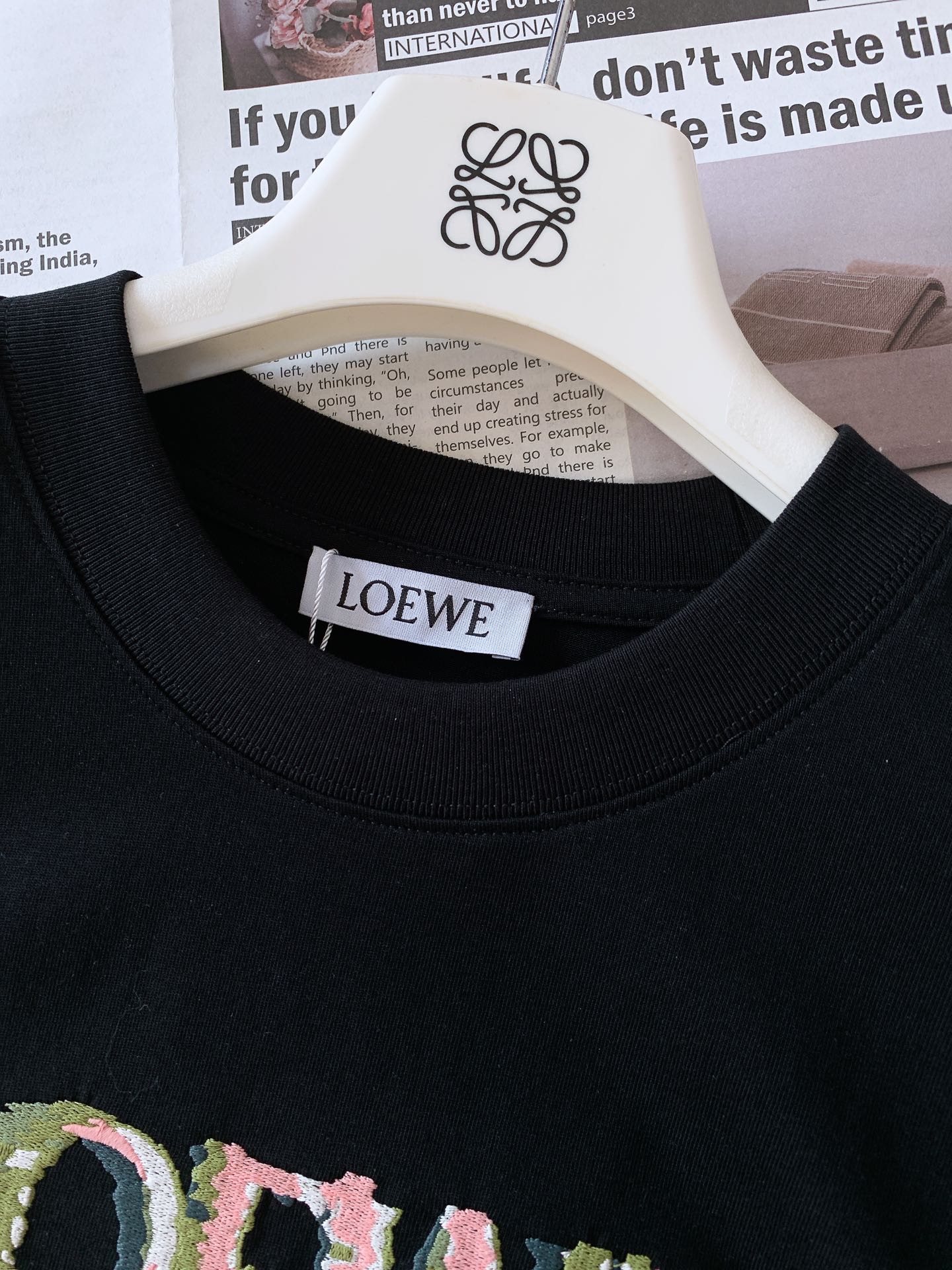 
Loewe 罗意威 2025SS春夏新品
时尚界的宠儿！尽显奢华品质。甄选优质面料打造，奢华与时尚的完