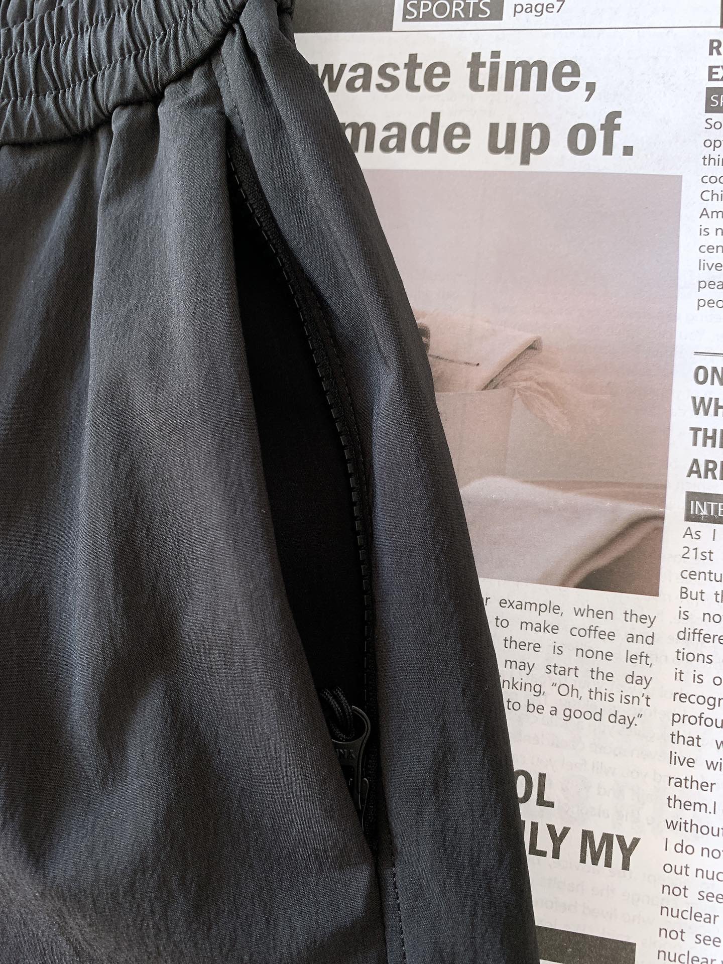 
Stone Island 石头岛 柜台和全网都卖空了…速度入手。进口定制面料……意大利独有的设计版型，