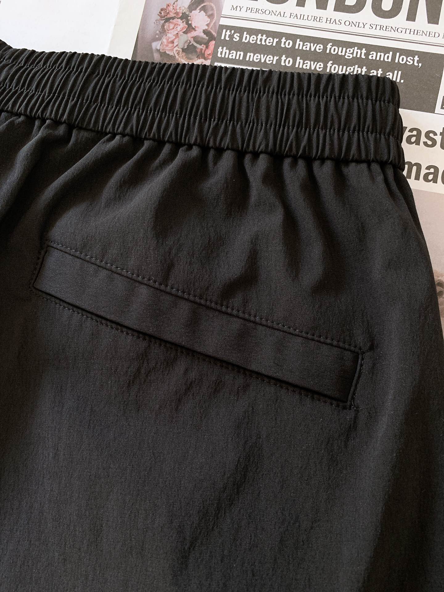 
Stone Island 石头岛 柜台和全网都卖空了…速度入手。进口定制面料……意大利独有的设计版型，