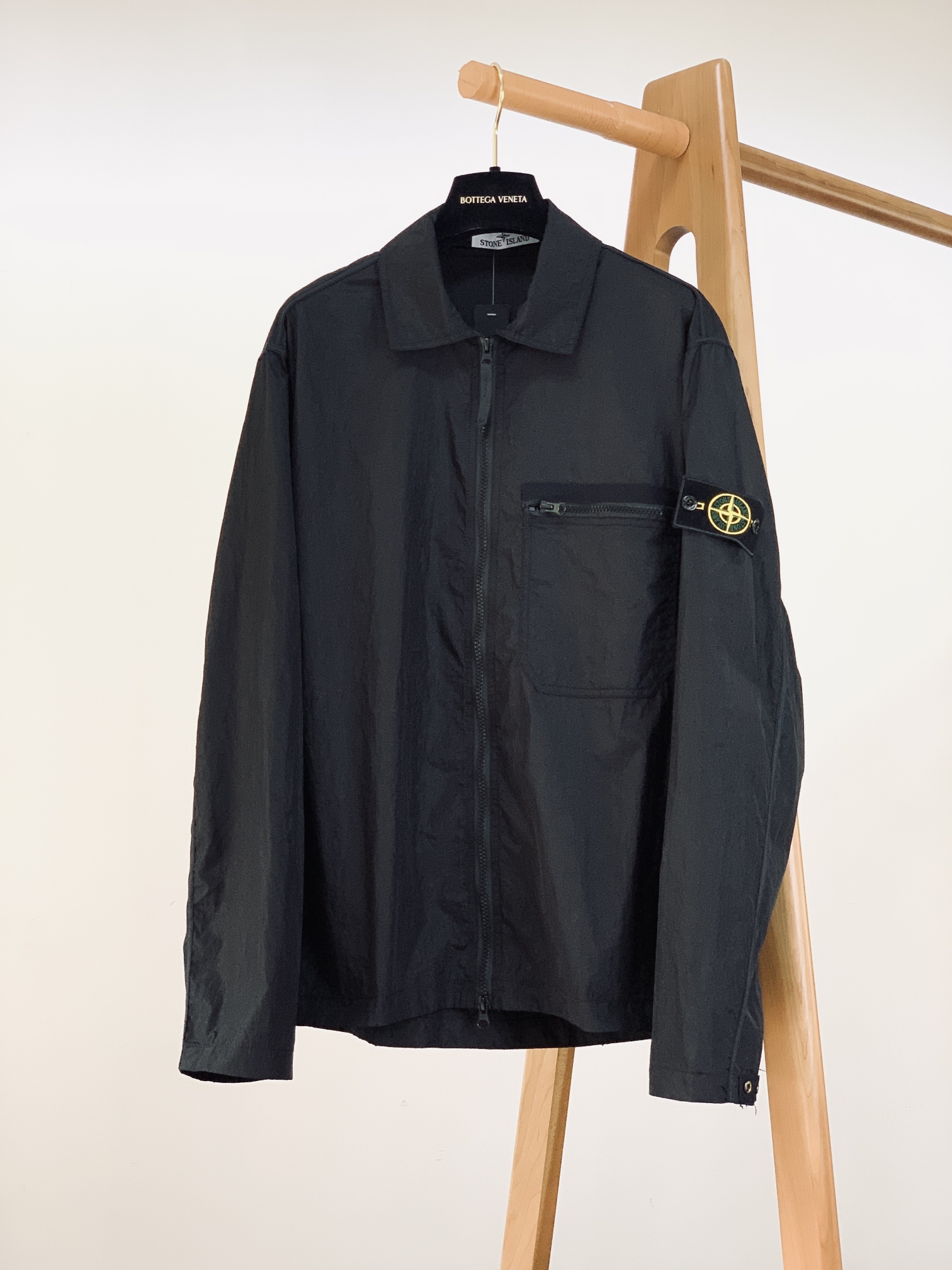 
Stone Island 石头岛  新款Nylon Meta 系列金属尼龙臂章袖标长袖拉链胸带夹克防晒
