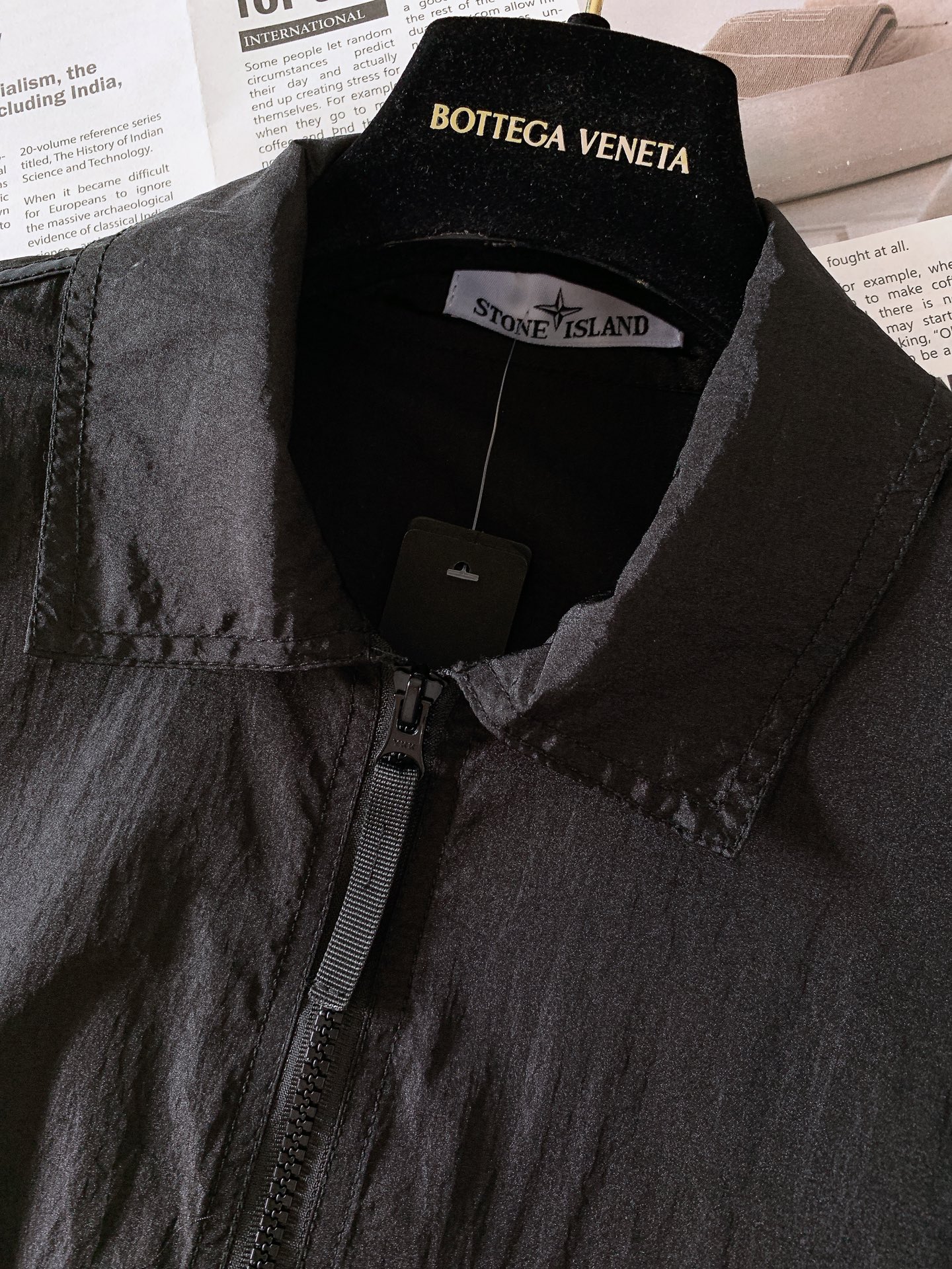 
Stone Island 石头岛  新款Nylon Meta 系列金属尼龙臂章袖标长袖拉链胸带夹克防晒