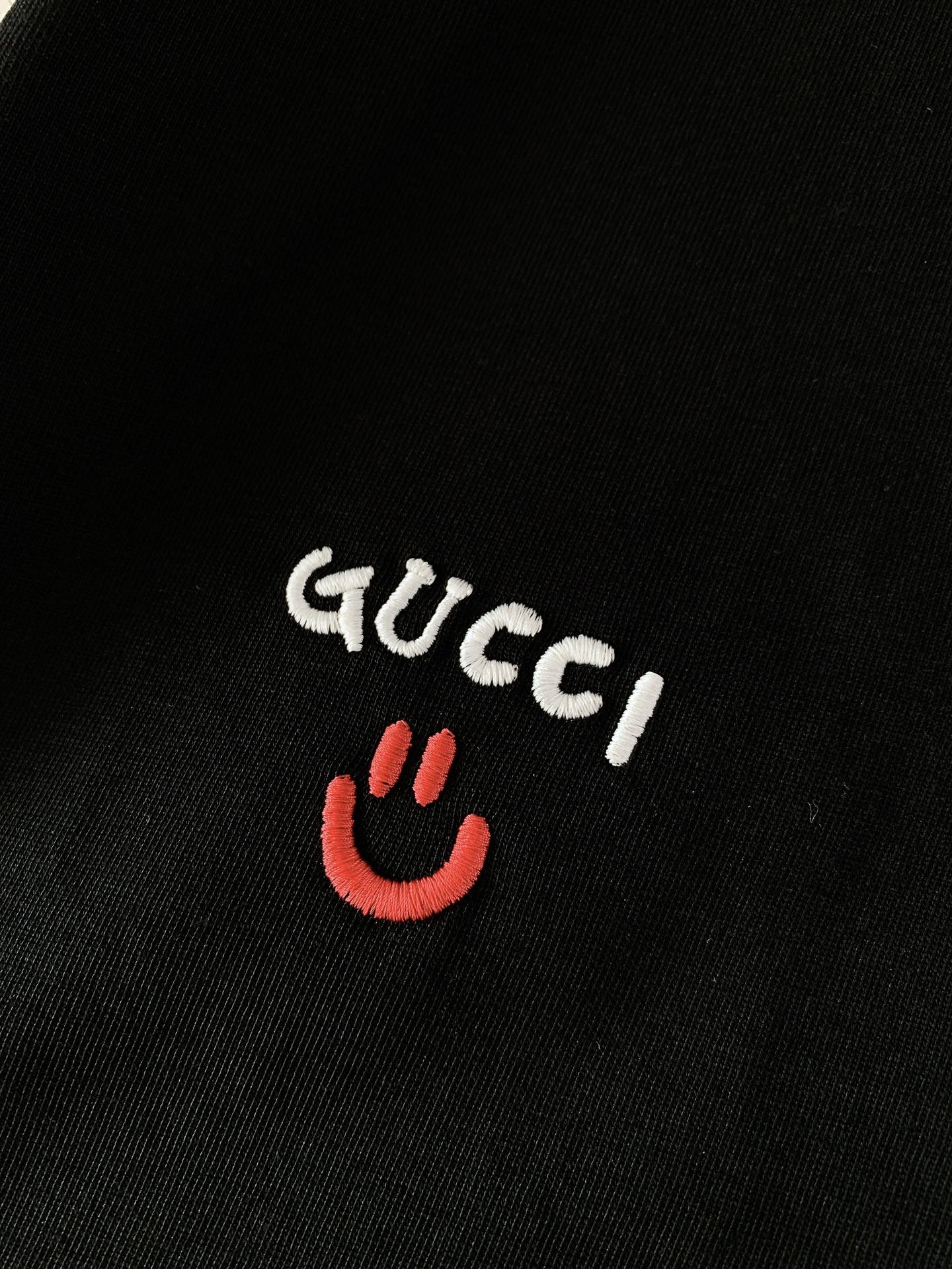 
Gucci 古驰 2025SS春夏新品 
萌趣元素T恤。这款T恤其设计独具匠心，将品牌的奢华质感与萌趣