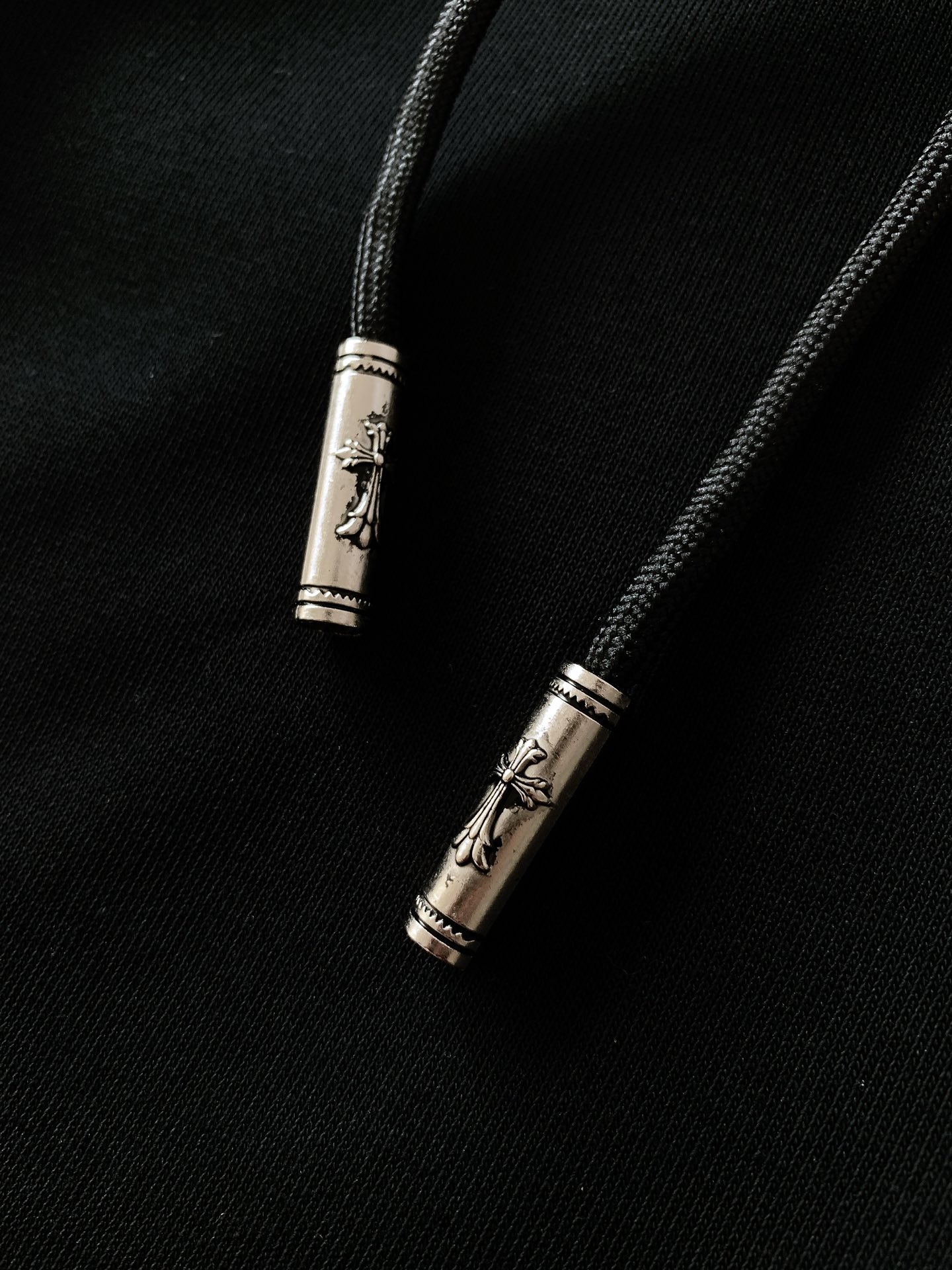 
Chrome Hearts 克罗心 2025SS春夏新品
高街休闲裤，一款只需要一眼就能爱上的超高颜值