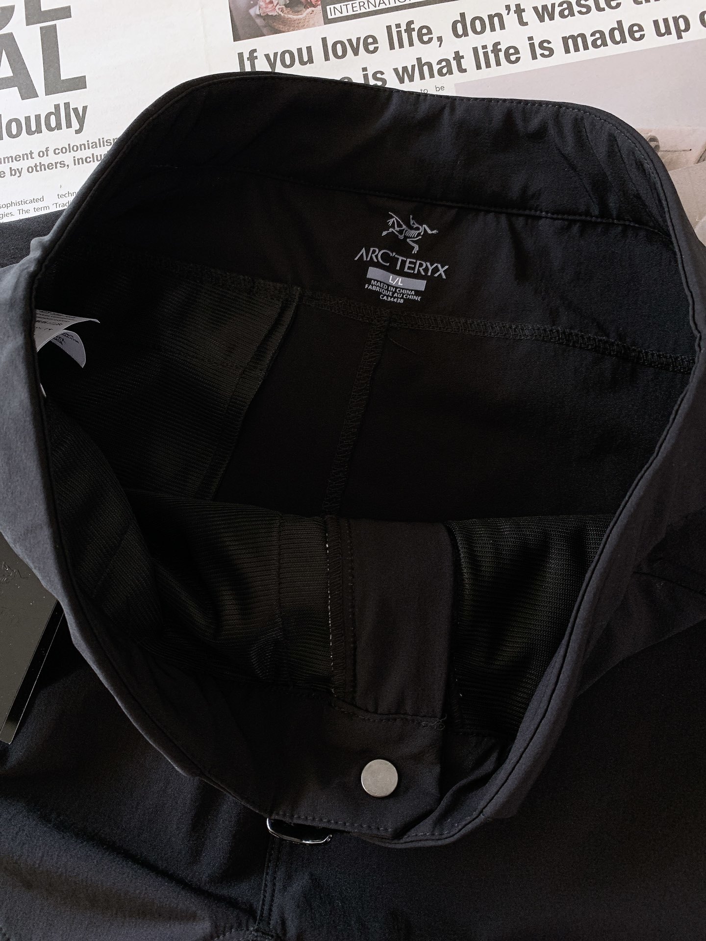 ARCTERYX 始祖鸟 新品工装速干短裤🩳
爆款来袭!今年最有特色顶级速干短裤,上身效果特别棒,一洗