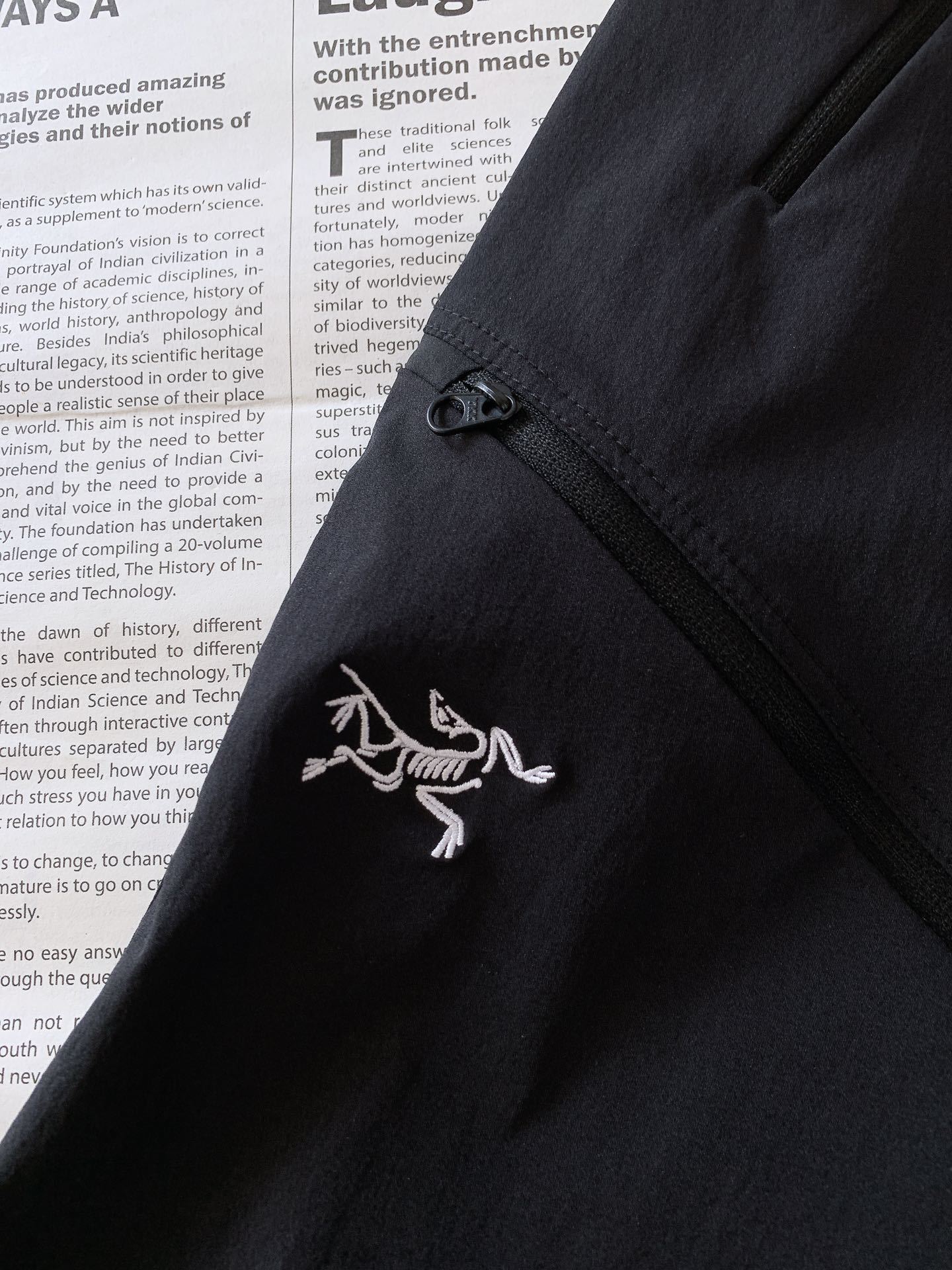 ARCTERYX 始祖鸟 新品工装速干短裤🩳
爆款来袭!今年最有特色顶级速干短裤,上身效果特别棒,一洗