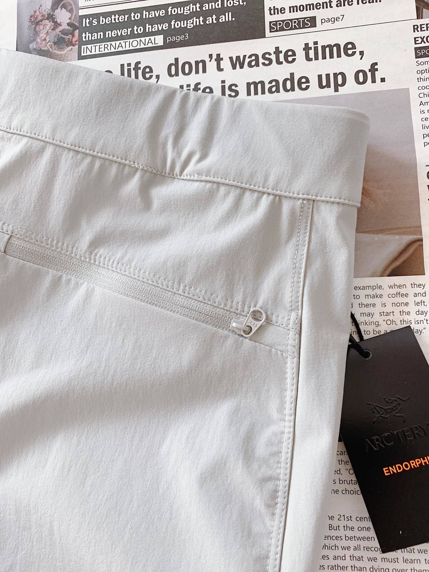 ARCTERYX 始祖鸟 新品工装速干短裤🩳
爆款来袭!今年最有特色顶级速干短裤,上身效果特别棒,一洗