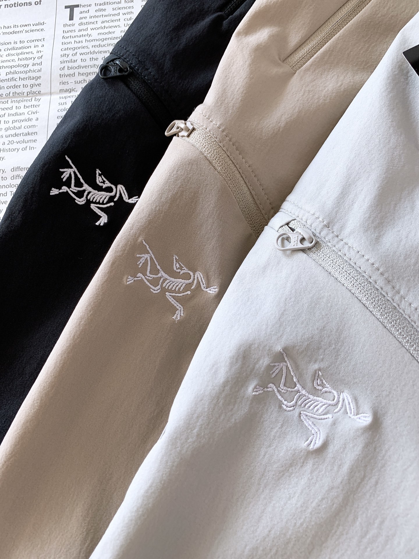 ARCTERYX 始祖鸟 新品工装速干短裤🩳
爆款来袭!今年最有特色顶级速干短裤,上身效果特别棒,一洗