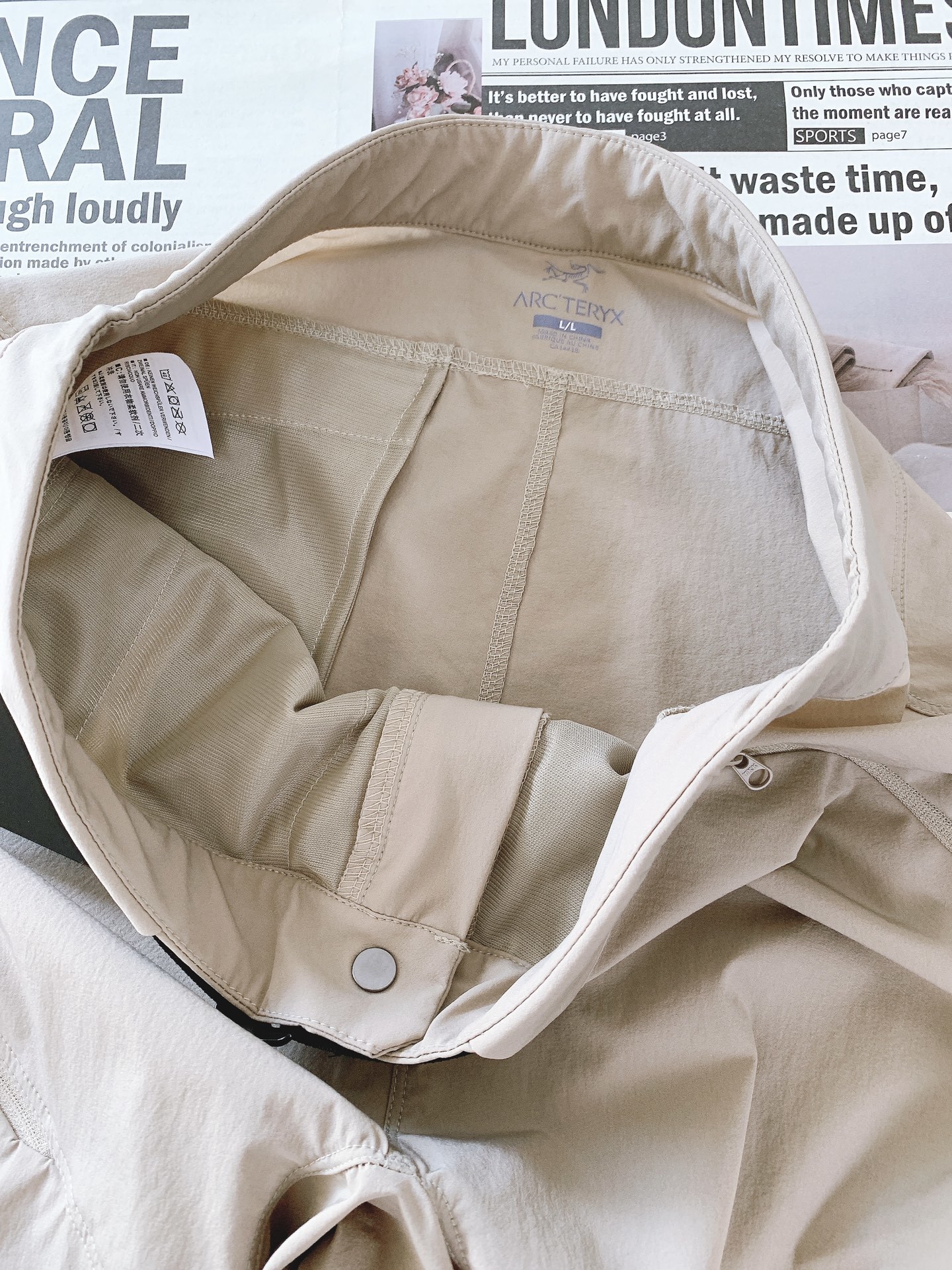 ARCTERYX 始祖鸟 新品工装速干短裤🩳
爆款来袭!今年最有特色顶级速干短裤,上身效果特别棒,一洗