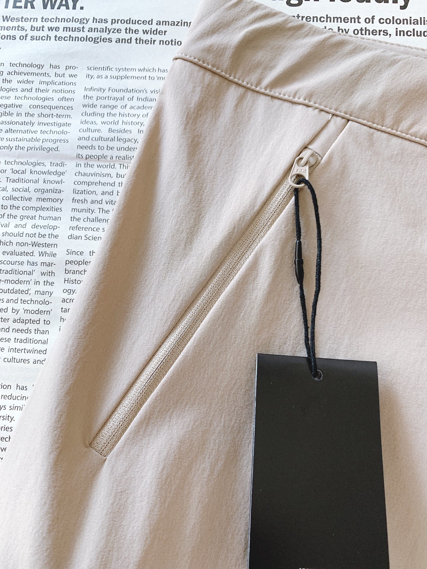 ARCTERYX 始祖鸟 新品工装速干短裤🩳
爆款来袭!今年最有特色顶级速干短裤,上身效果特别棒,一洗