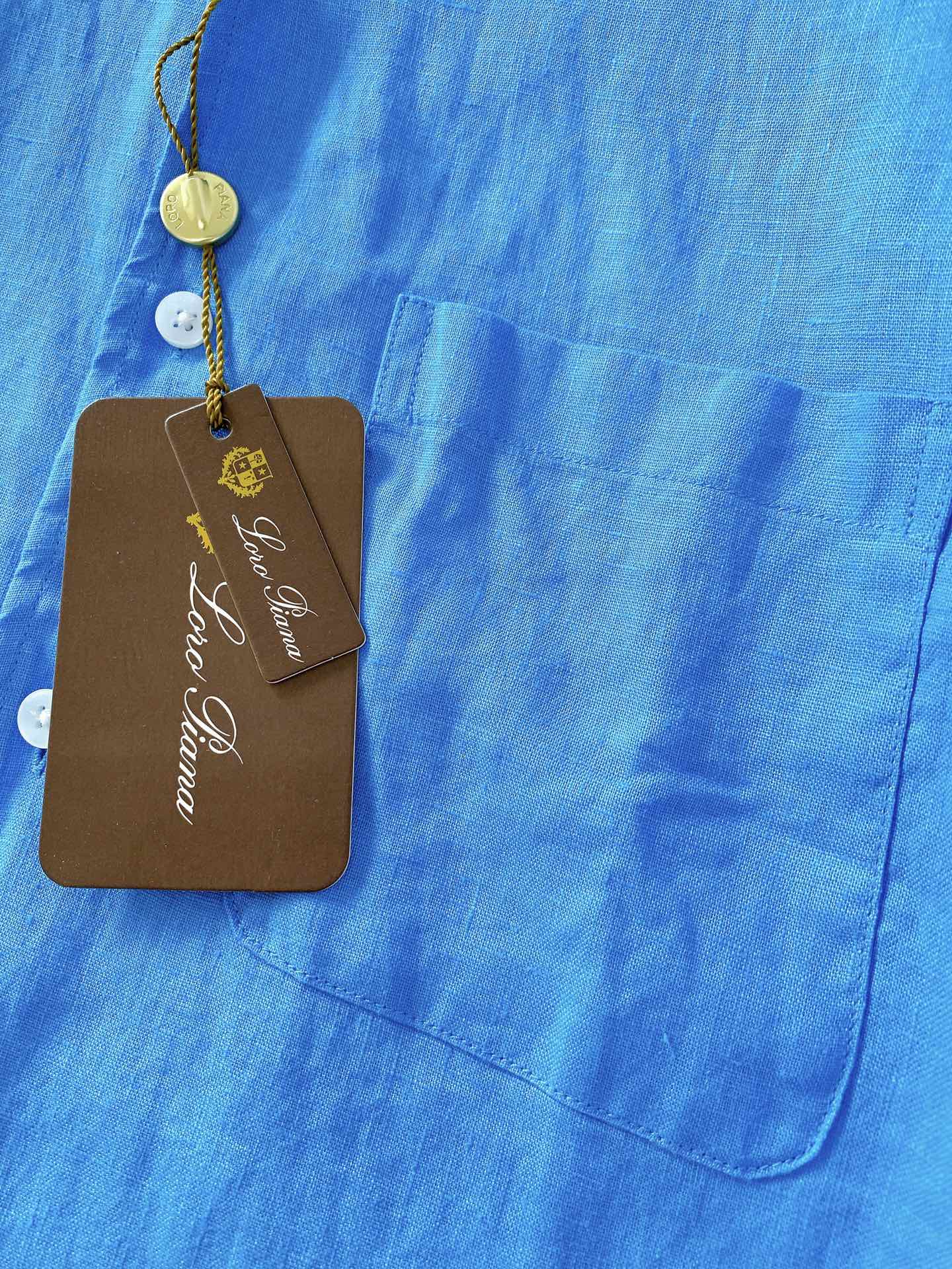 
LoroPiana L.P 休闲亚麻衬衫👔
经典版型衬衫怎么穿都好看，lp。衬衣很讲究品质，经典的款式