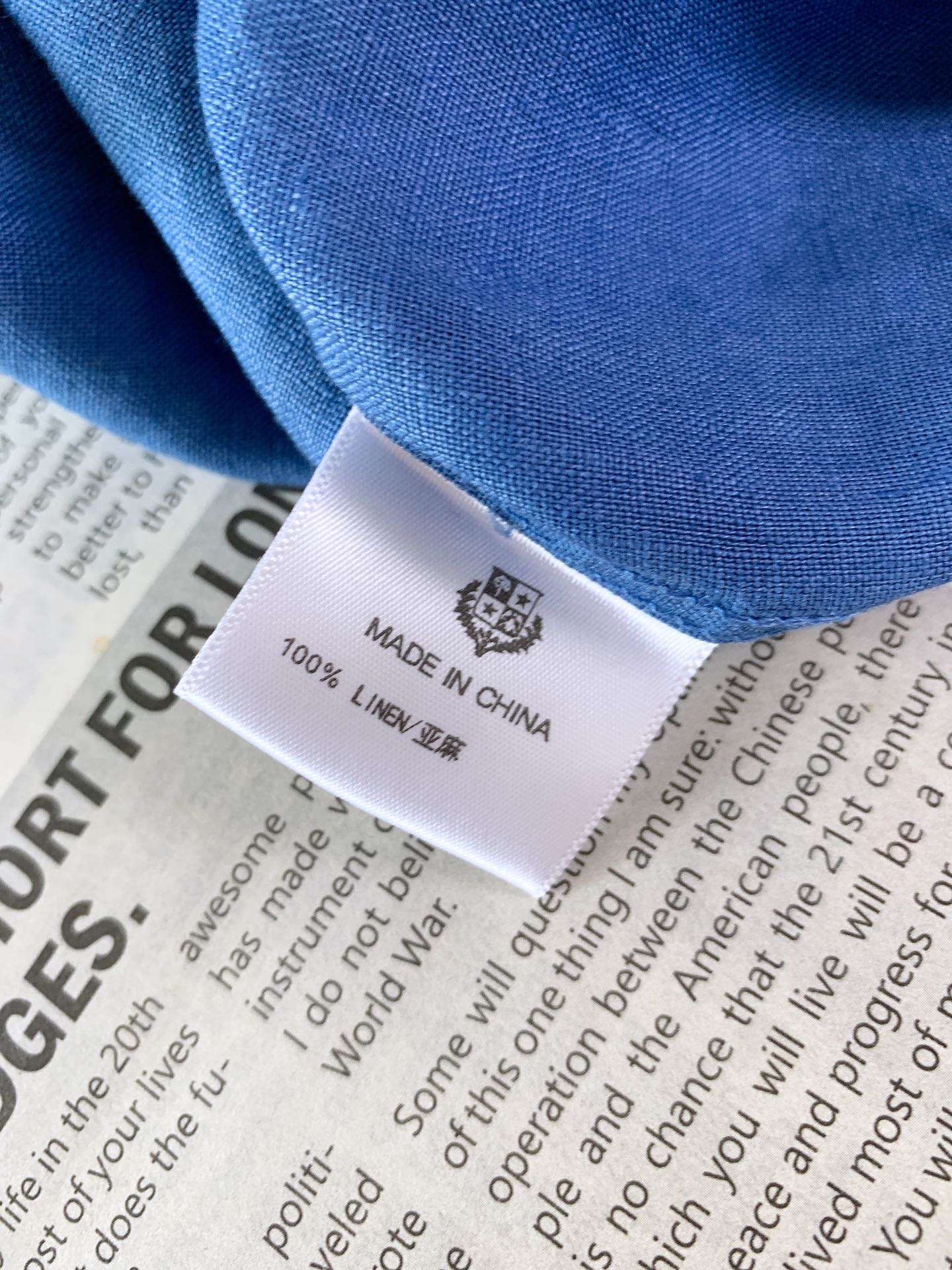 
LoroPiana L.P 休闲亚麻衬衫👔
经典版型衬衫怎么穿都好看，lp。衬衣很讲究品质，经典的款式