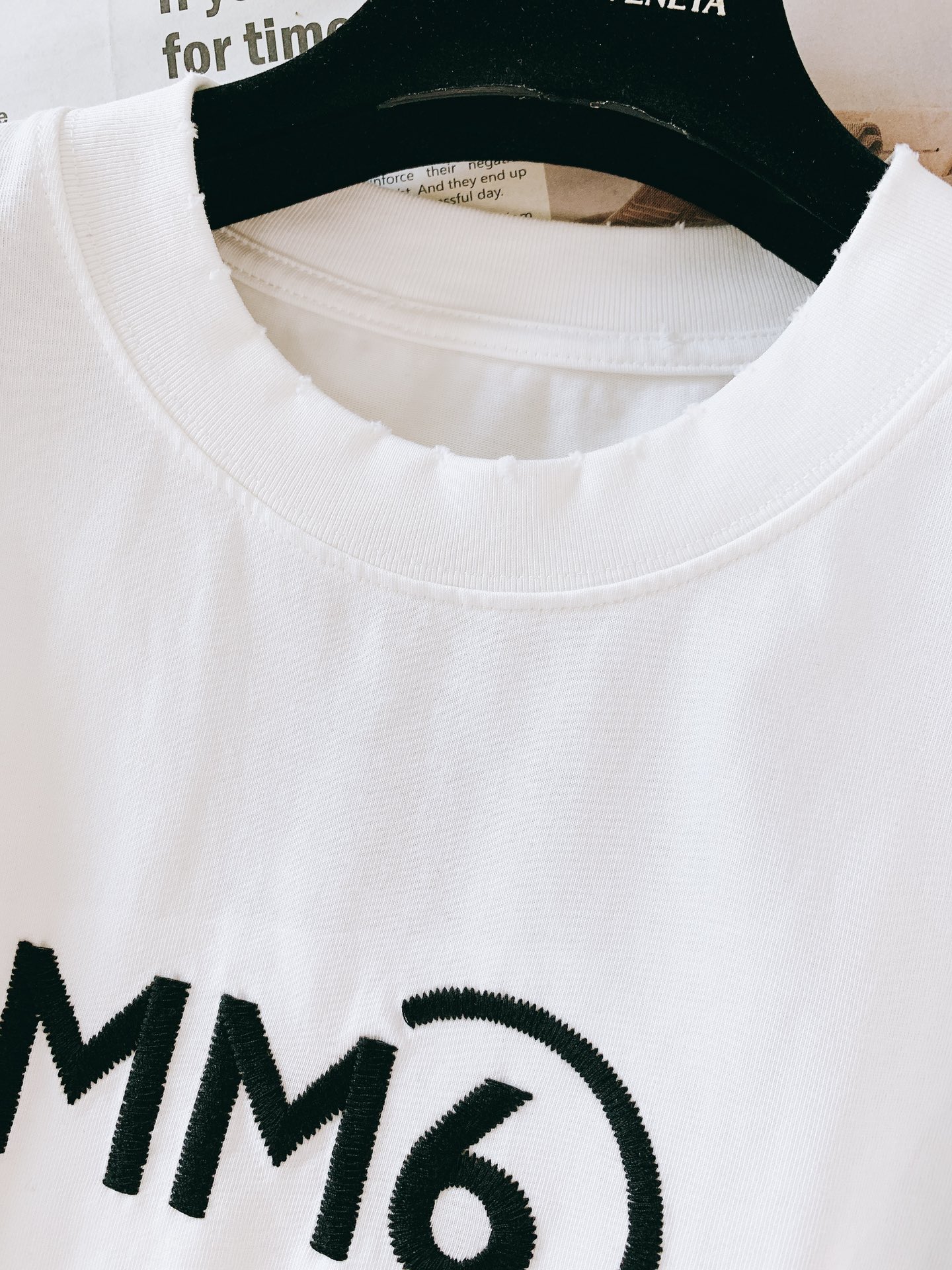 
Maison Margiela MM6 马丁马吉拉 2025SS春夏新品 
限定款T恤，以排山倒海之势