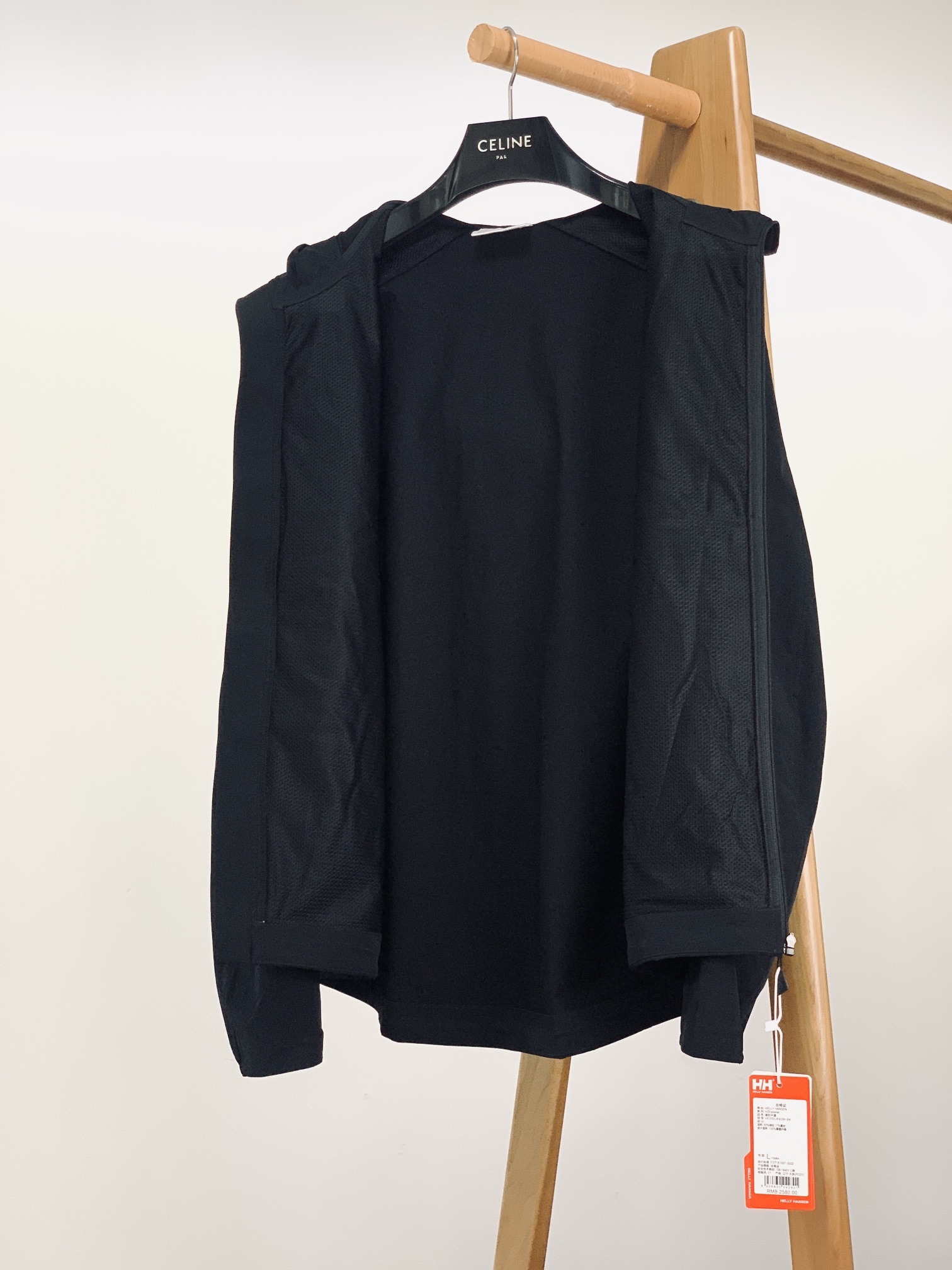 Helly Hansen 耶尔.汉森 HH 情侣户外运动高弹登山防泼水夹克外套
最新款 官网同步发售