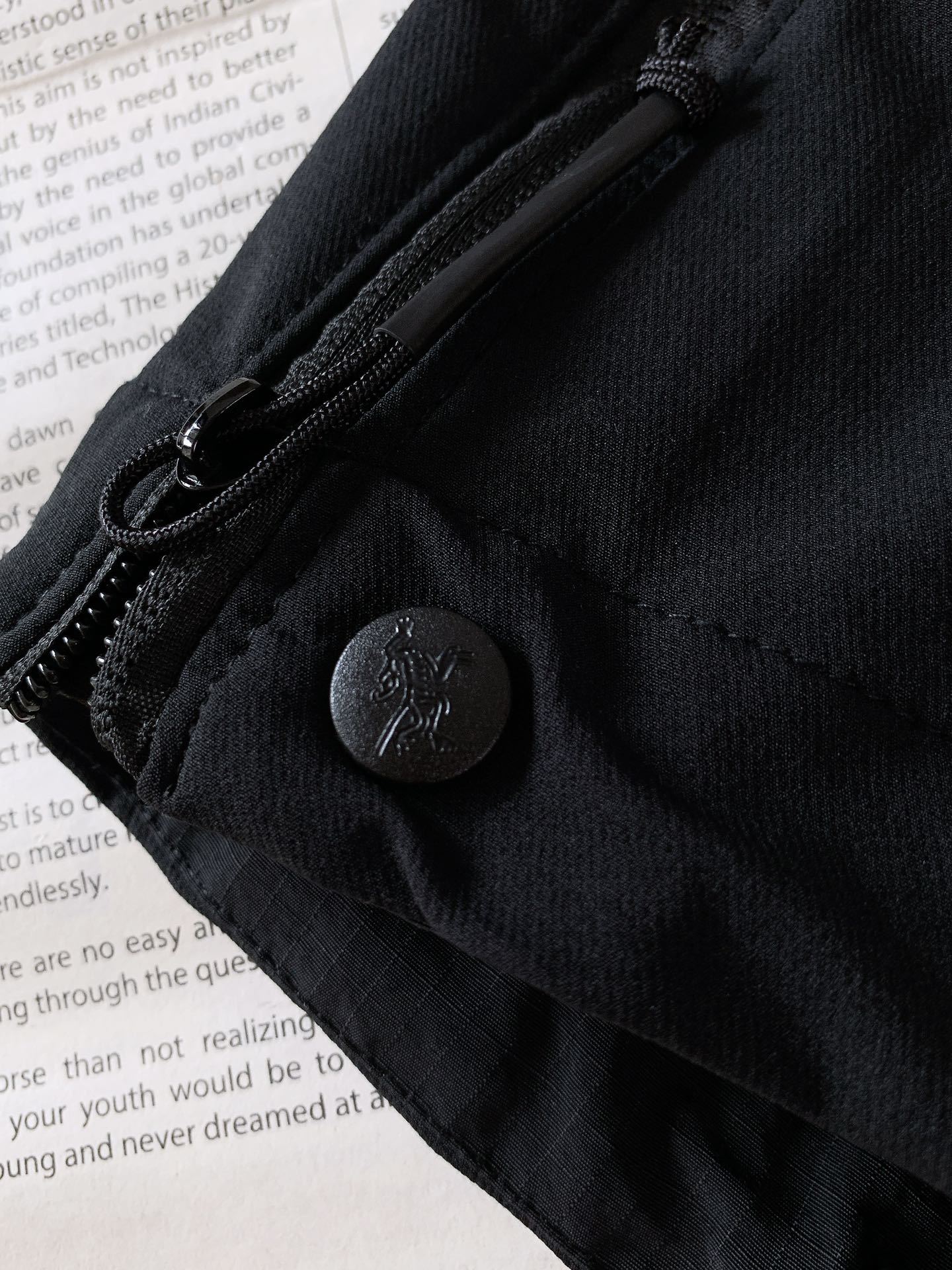 ARCTERYX 始祖鸟 军鸟系列
Leaf Patrol ar Patrol 纯色立领休闲夹克外套