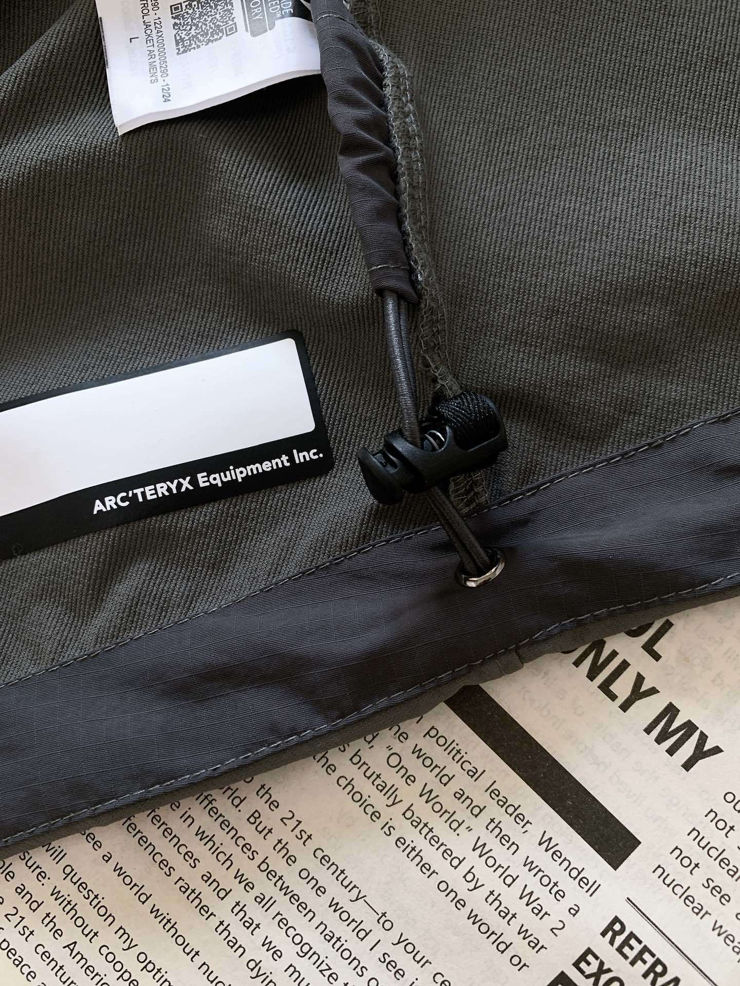 ARCTERYX 始祖鸟 军鸟系列
Leaf Patrol ar Patrol 纯色立领休闲夹克外套