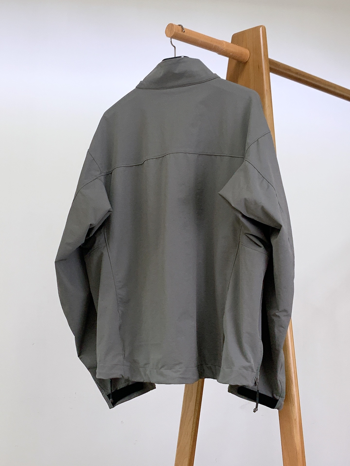 ARCTERYX 始祖鸟 军鸟系列
Leaf Patrol ar Patrol 纯色立领休闲夹克外套