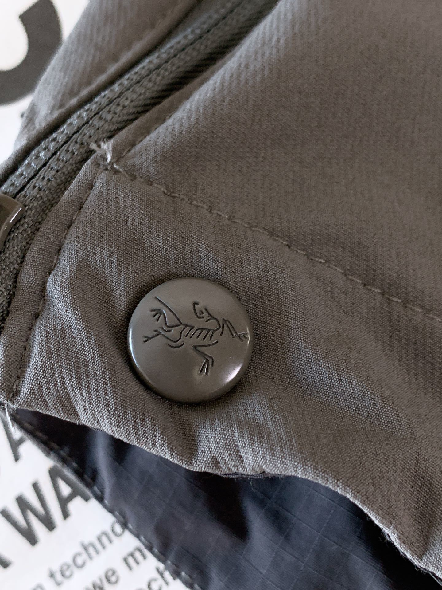 ARCTERYX 始祖鸟 军鸟系列
Leaf Patrol ar Patrol 纯色立领休闲夹克外套