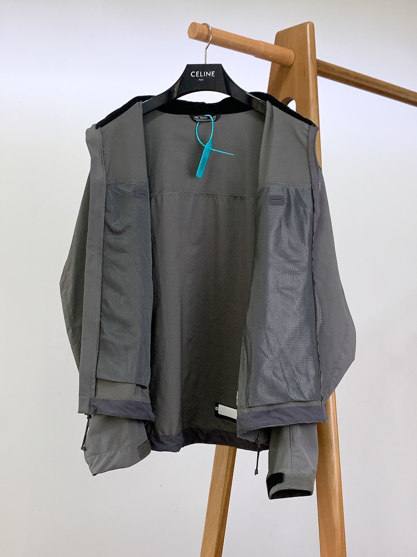 ARCTERYX 始祖鸟 军鸟系列
Leaf Patrol ar Patrol 纯色立领休闲夹克外套
