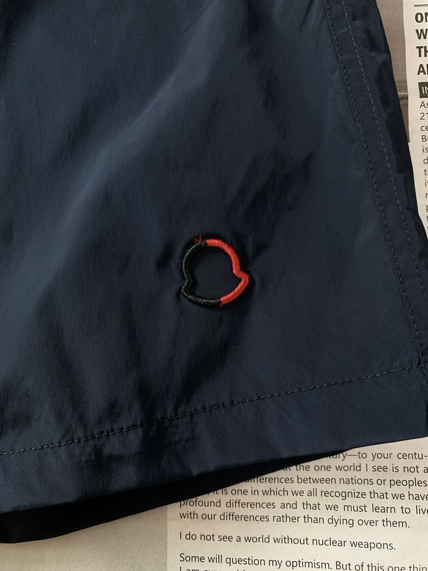 
Moncler 蒙口 2025SS春夏新品 
时尚休闲短裤，渠道精品，宽松体常规设计裁剪,兼具个性时尚