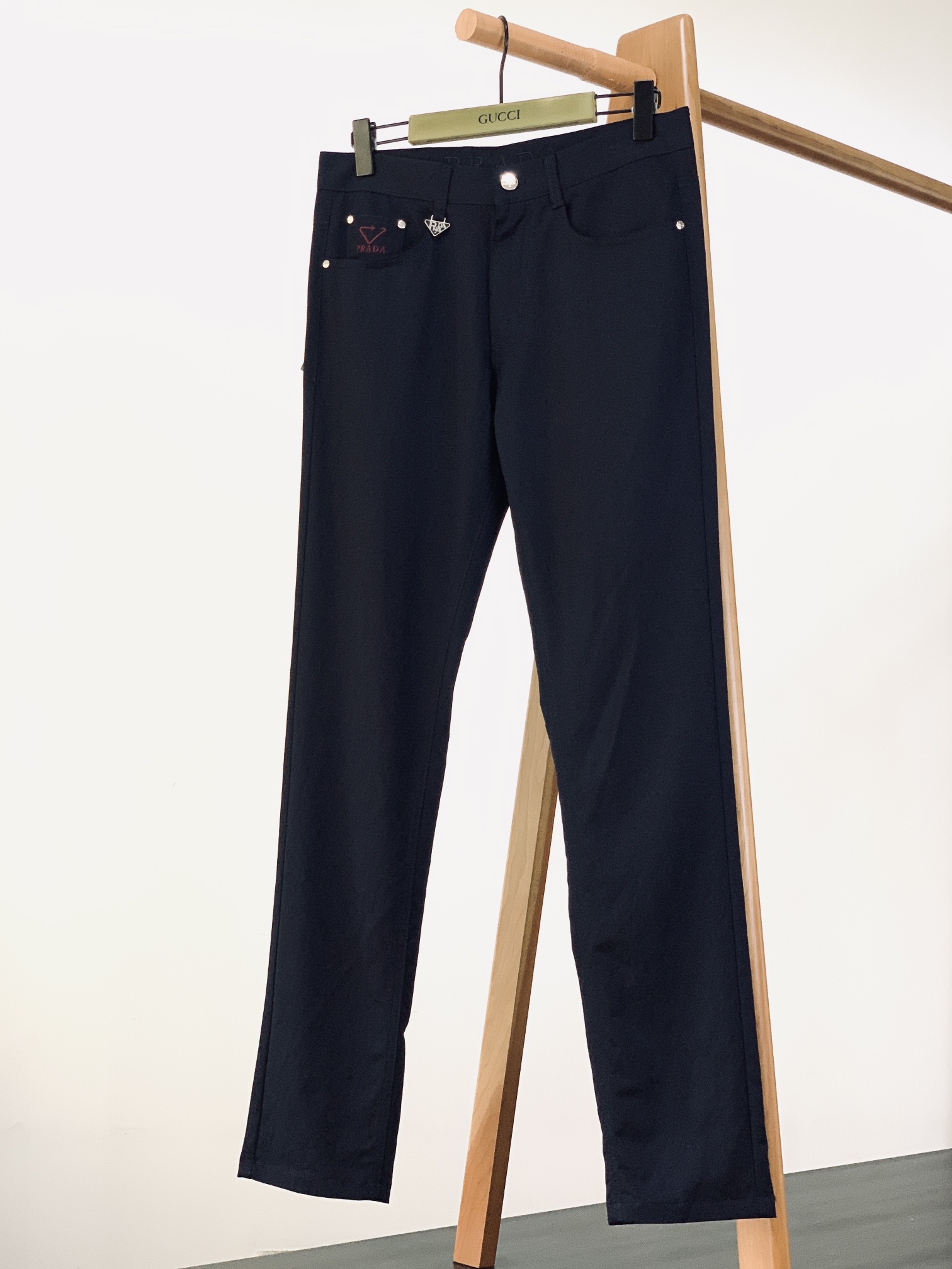 Pantalones Casuales Prada 2025SS para Hombre - Comodidad y Estilo