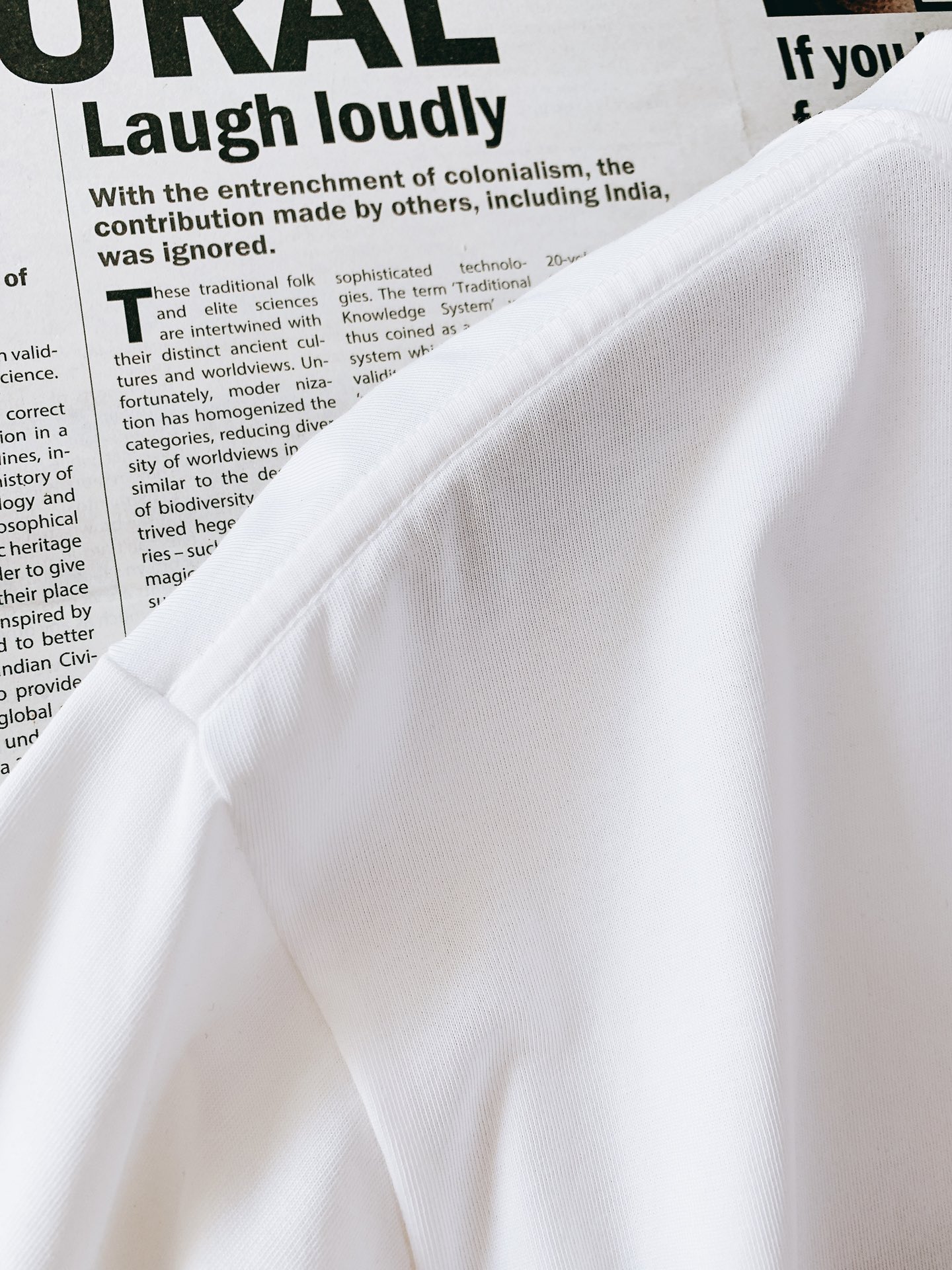 Louis Vuitton 2025SS Men's White T-Shirt with Embroidered Logo 9 i1750846334 8240 7
