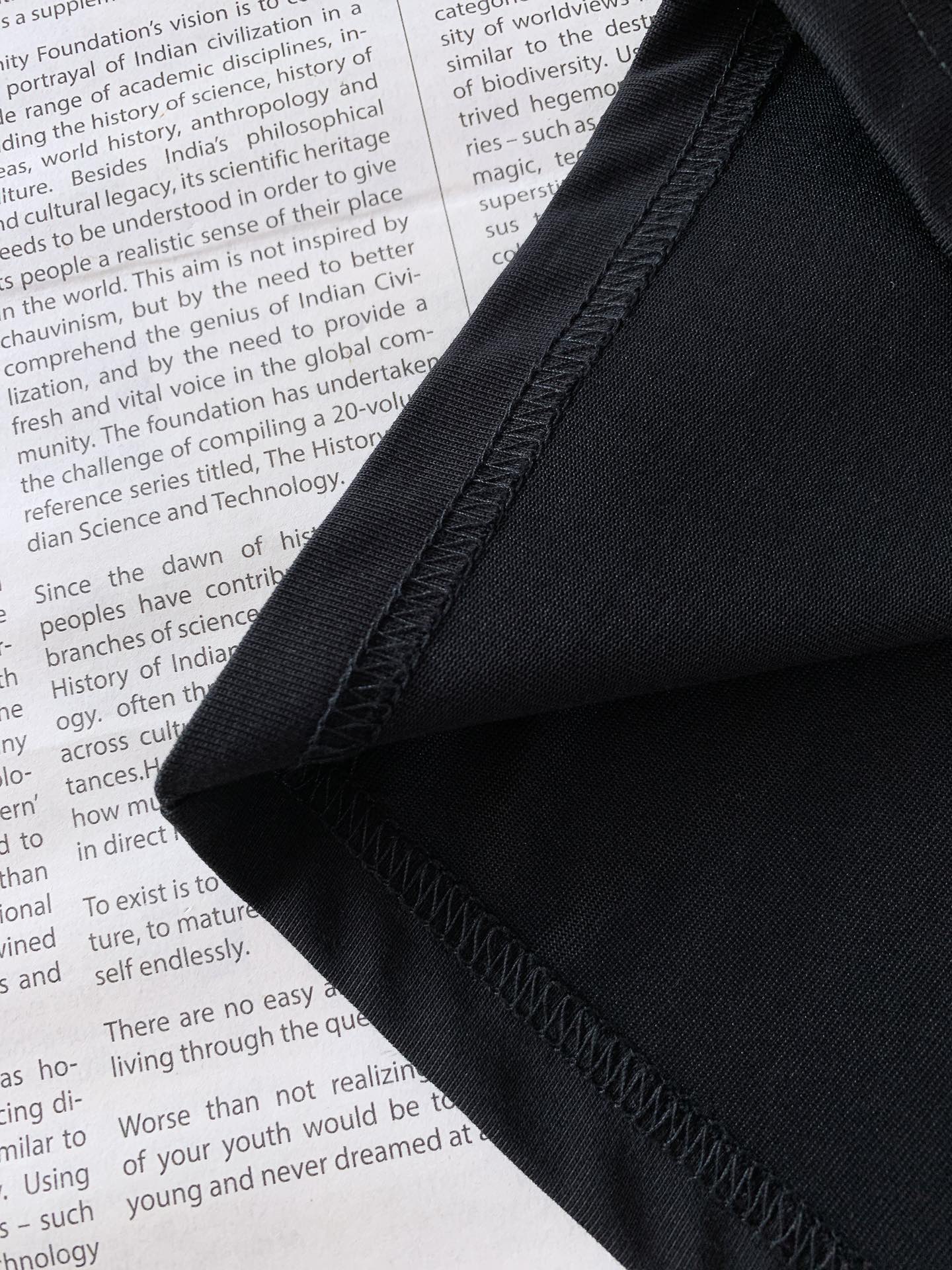 Prada 2025SS Men's Black T-Shirt with Embroidered Logo - Stylish & Comfortable 8 i1750846403 6367 4