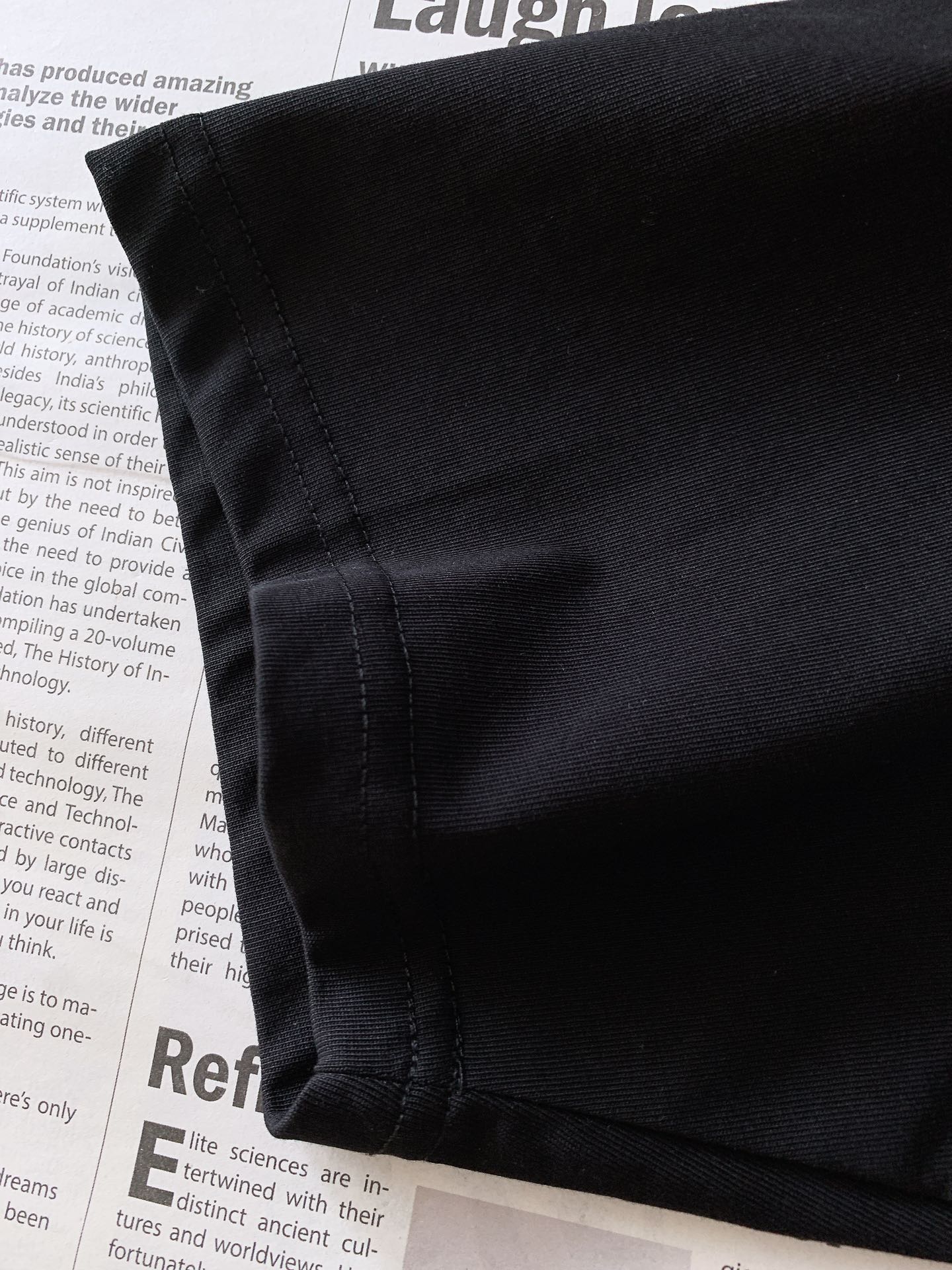 Prada 2025SS Men's Black T-Shirt with Embroidered Logo - Stylish & Comfortable 7 i1750846403 9461 8