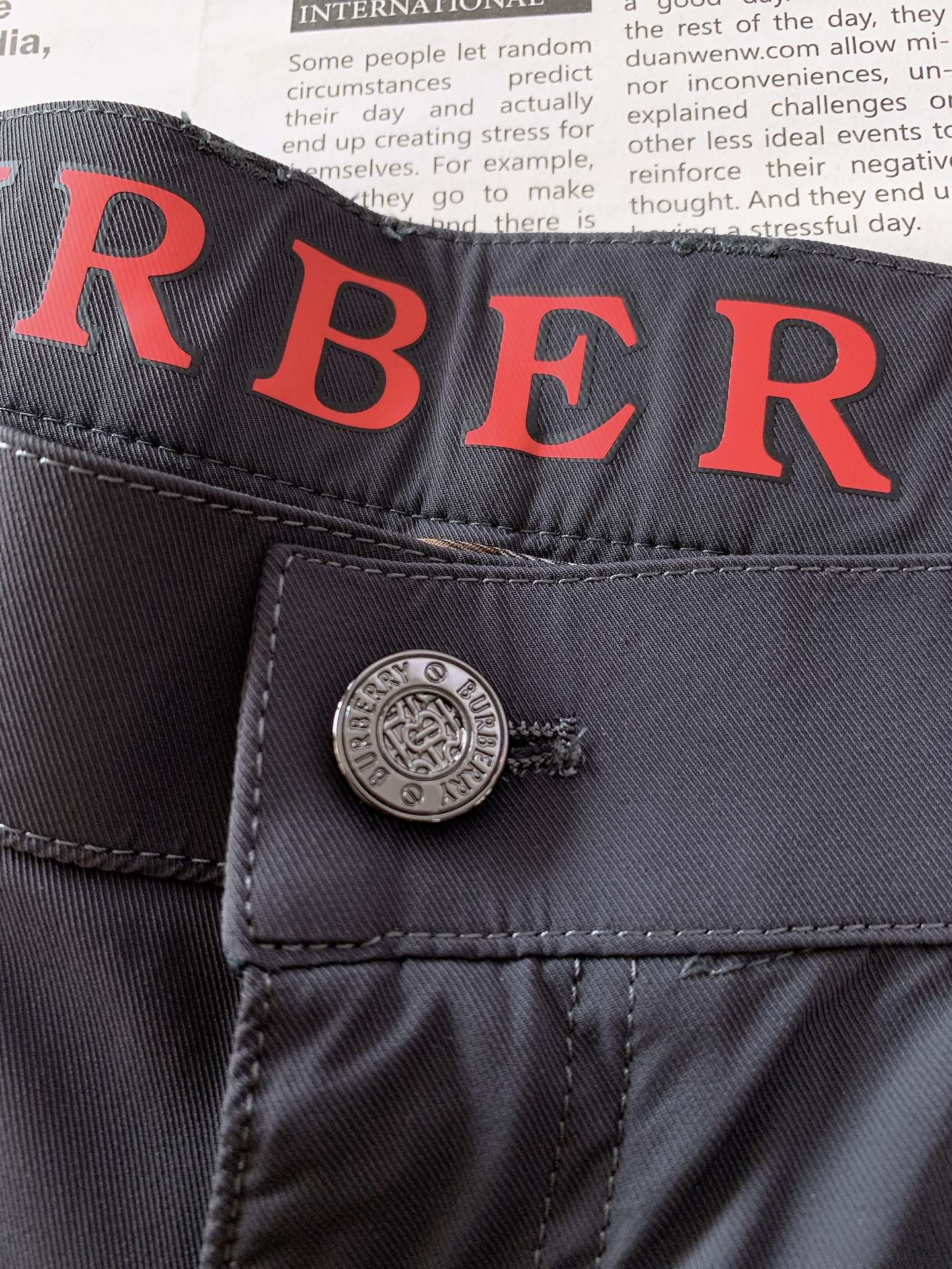 Burberry 2025SS Men's Fashion Casual Pants - Comfortable & Stylish 7 i1750937075 2434 6