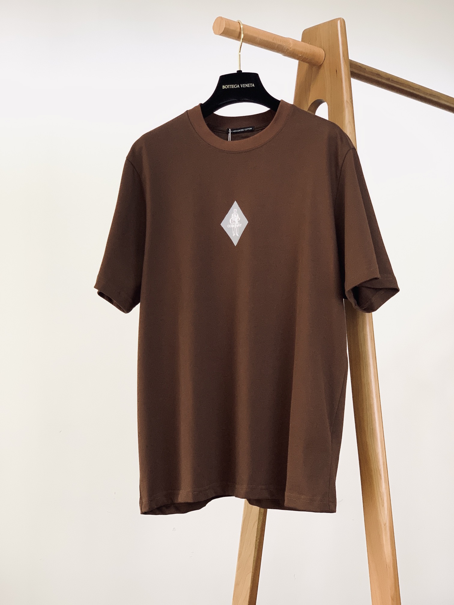 Bottega Veneta Men's Brown Cotton Graphic Print Relaxed Fit Short Sleeve T-Shirt 2 i1750937349 6002 6