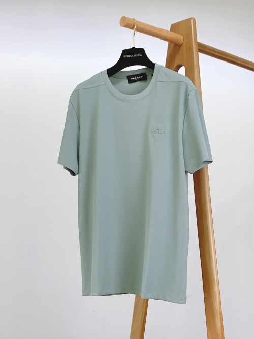 Kiton Men's 2025SS Crew Neck T-Shirt - Premium Fabric, Stylish Design 1 Kiton Men's 2025SS Crew Neck T-Shirt - Premium Fabric, Stylish Design
