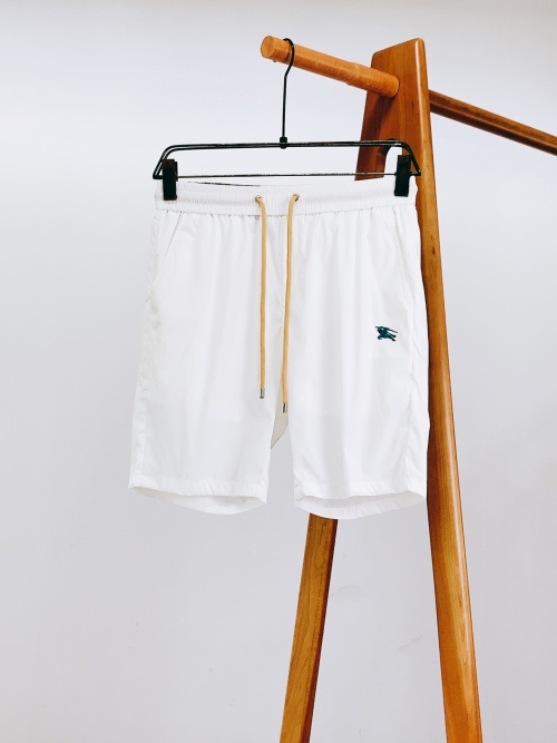 Burberry Men's Embroidered War Horse Casual Shorts - Spring/Summer 2025 1 Burberry Men's Embroidered War Horse Casual Shorts - Spring/Summer 2025