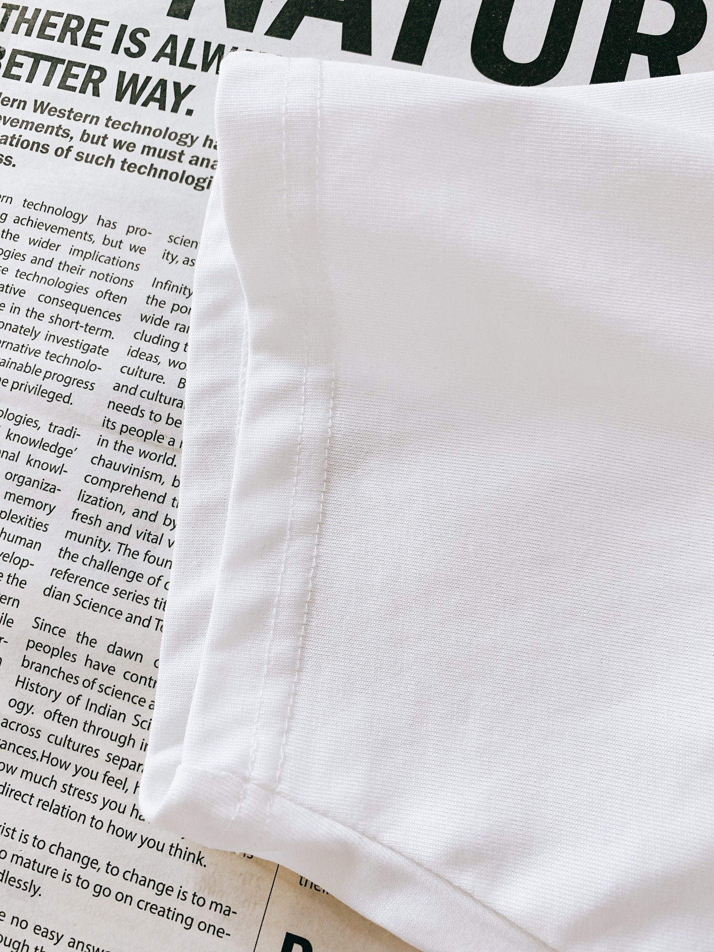 Burberry Men's White T-Shirt with Heart & Knight Embroidery - Limited Edition 5 i1751024261 4134 0
