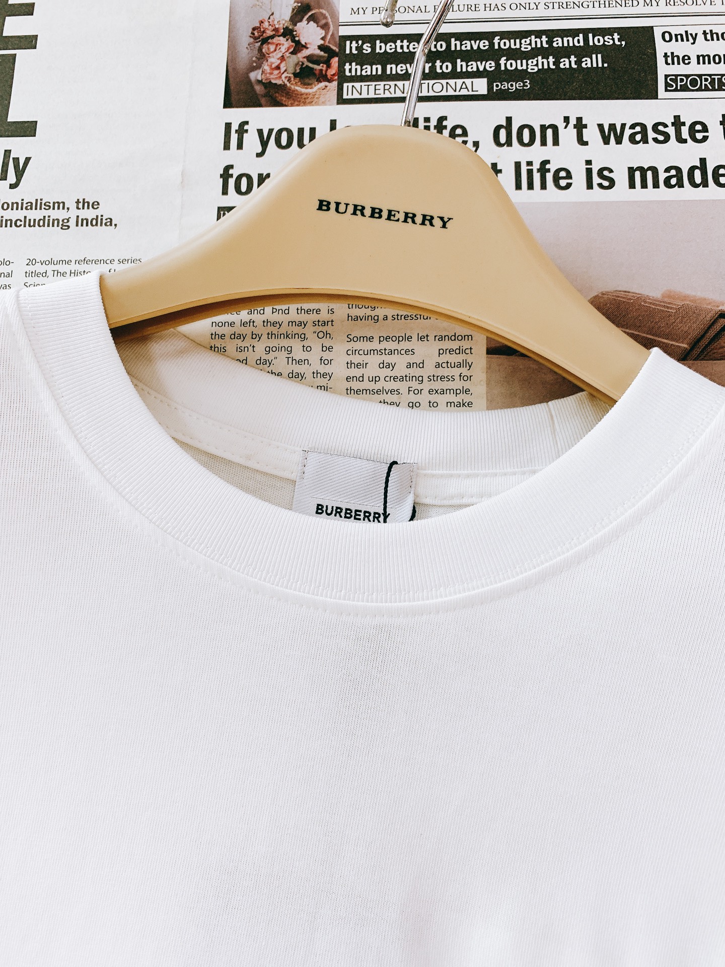 Burberry Men's White T-Shirt with Heart & Knight Embroidery - Limited Edition 4 i1751024262 8971 0