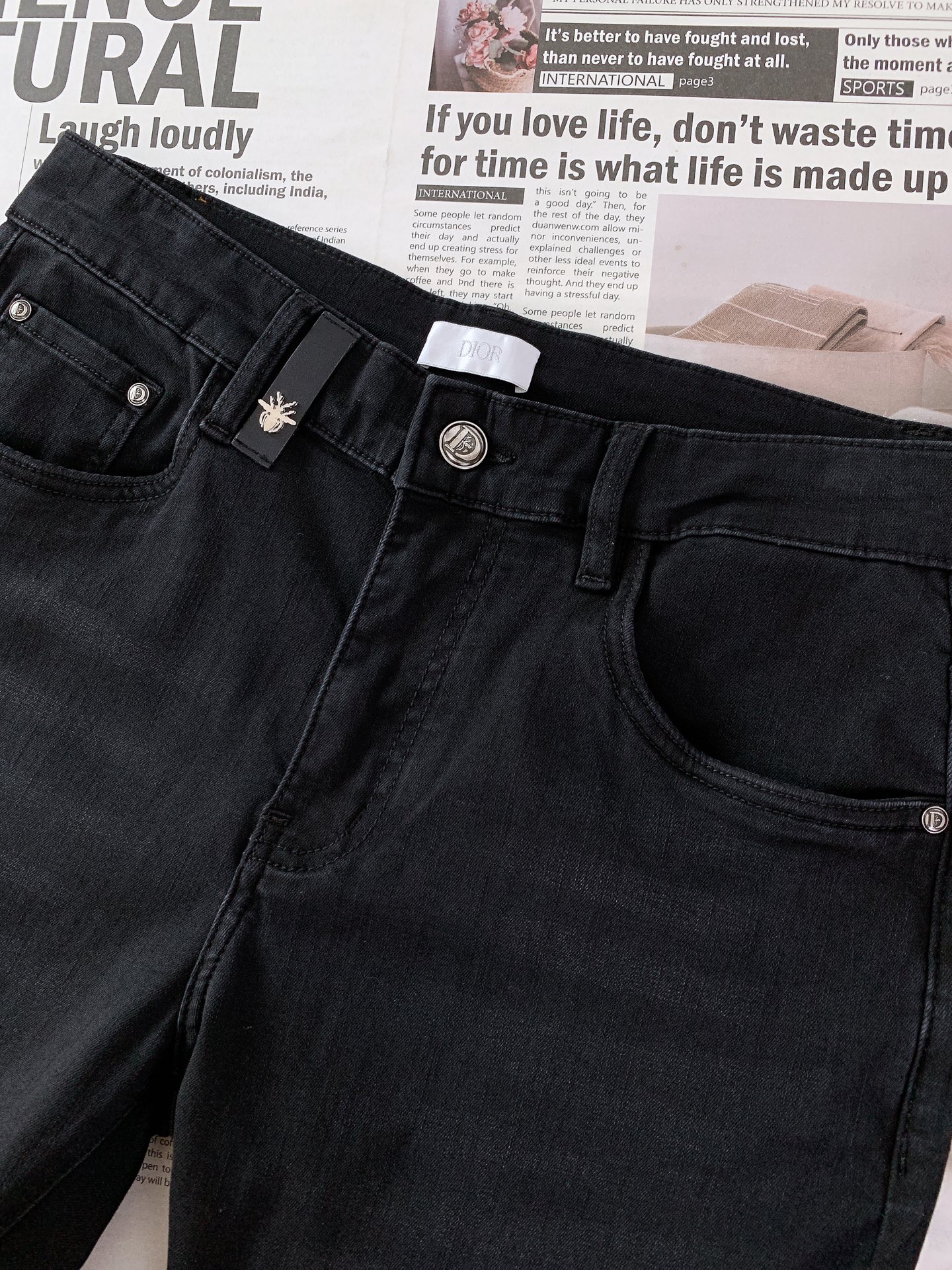 Dior Homme 2025SS Slim-Fit Denim Jeans - Hand-Finished, Comfort Stretch 4 i1751024824 1364 0