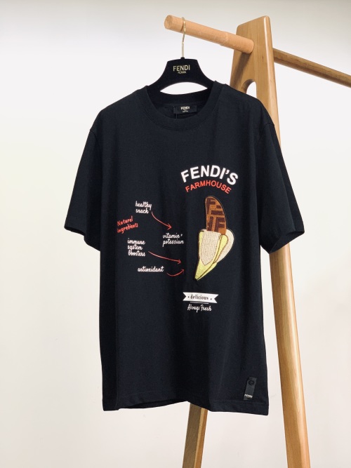 Fendi Men's Black Cotton T-Shirt with Banana Graphic Design