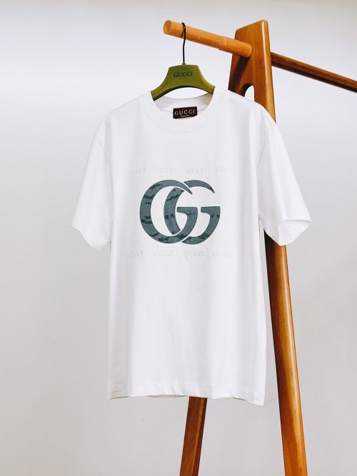 Gucci 2025SS Classic Logo Embroidered T-Shirt, High Quality Cotton 1 Gucci 2025SS Classic Logo Embroidered T-Shirt, High Quality Cotton