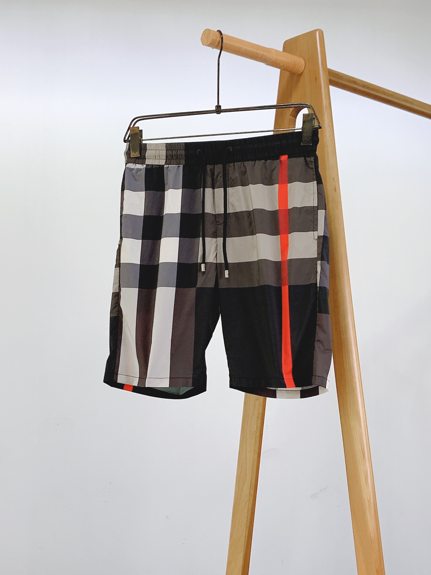 NO:432270,Burberry Fashion plaid shorts Selected high-quality fabrics, comfortable and unique design, imported 3D digital printing technology, excellent upper body effect, same style for men and women, two colors available …………………………………………………………………………………………………………………………………………………………………………………………………………………………………………………………………………………………………………………………………………………………………………………………………………………………………………………………………………………………………………………………………………………………………………………………………………………………………………………………………………………………………………………………………………………………………………………………………………………………………………………………………………………………………………………………………………………………………………………………………………………………………………………………………………………………………………………………………………………………………………………………………………………………………………………………………………………………19860909Burberry 巴宝莉 时尚格纹短裤 臻选优质面料打造,贴身舒适,独特设计,进口3D数码印花技术,上身效果极佳,男女同款,两色可选 …………………………………………………… SizeM-3XL,,burberry,burberry,shorts,alexander wang,Men's clothing