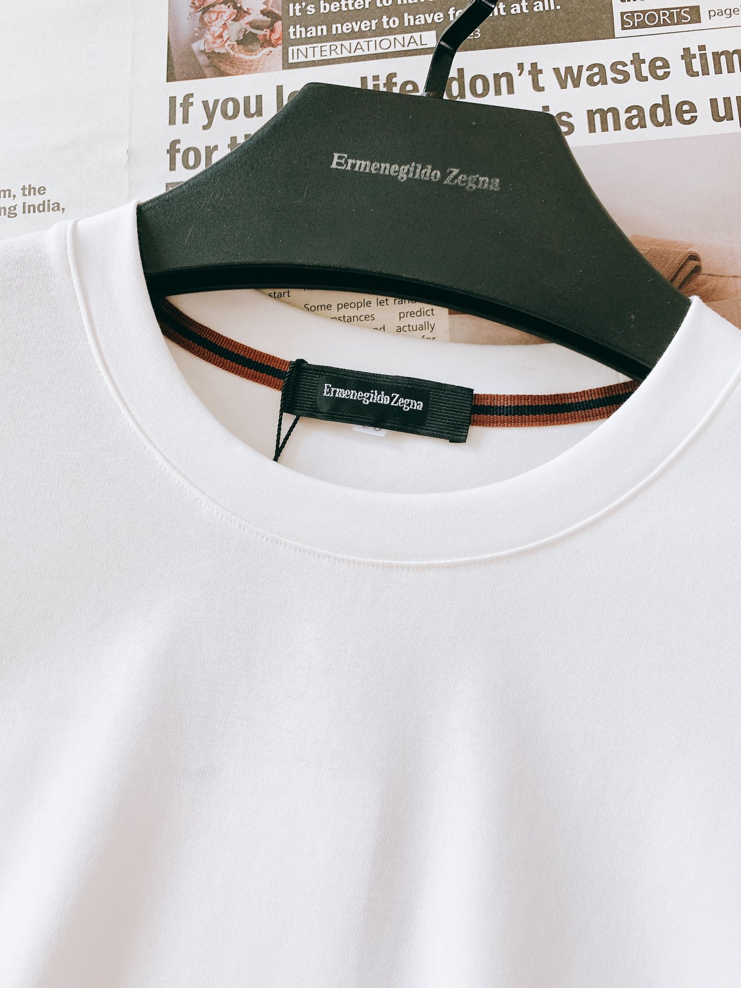 
Ermenegildo Zegna杰尼亚 2025SS春夏新品 
ZZ时装线，休闲刺绣logo短T。
