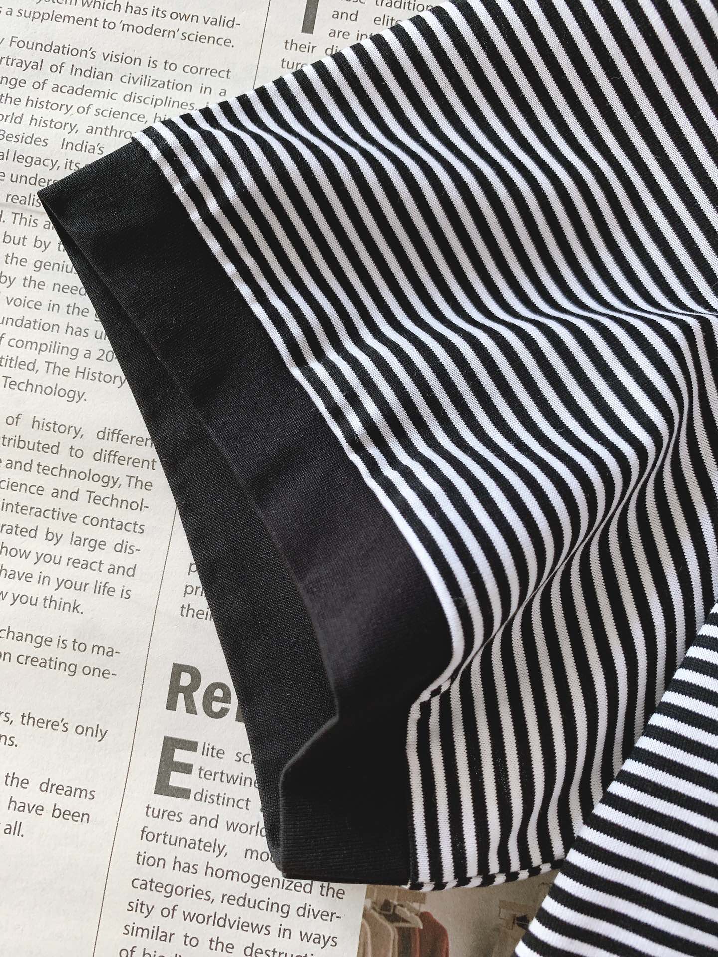 
Ermenegildo Zegna 杰尼亚 2025SS春夏新品
复古条纹短袖T恤，贸易公司渠道稀出，