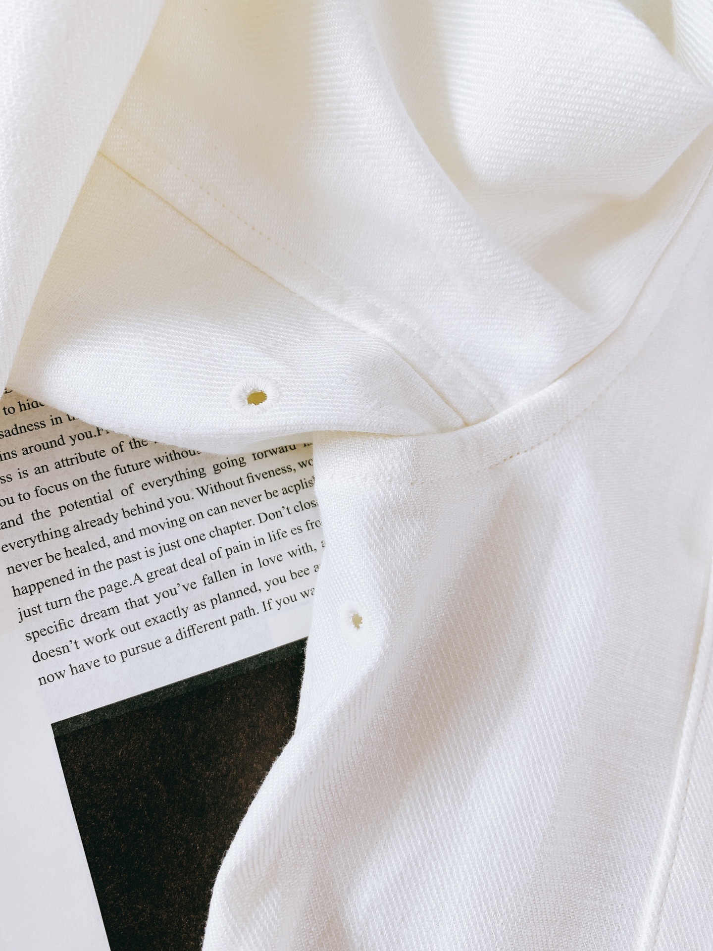 Ermenegildo Zegna 杰尼亚 2025FW早秋新品🍂
Oasi Lino 亚麻衬衫夹克