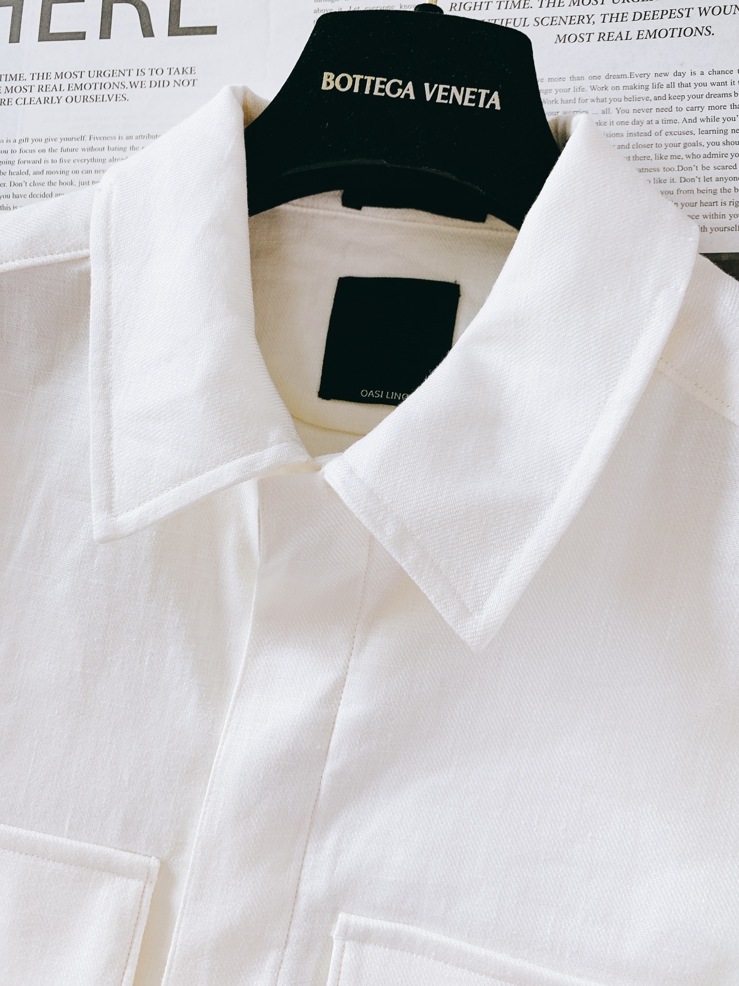 Ermenegildo Zegna 杰尼亚 2025FW早秋新品🍂
Oasi Lino 亚麻衬衫夹克