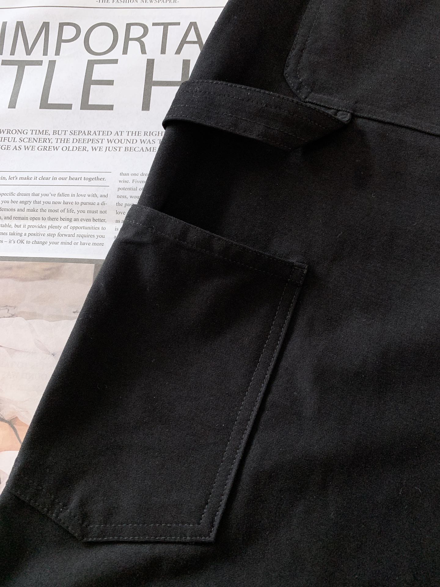 
Chrome Hearts 克罗心 2025FW早秋新品
高街工装休闲裤，一款只需要一眼就能爱上的超高