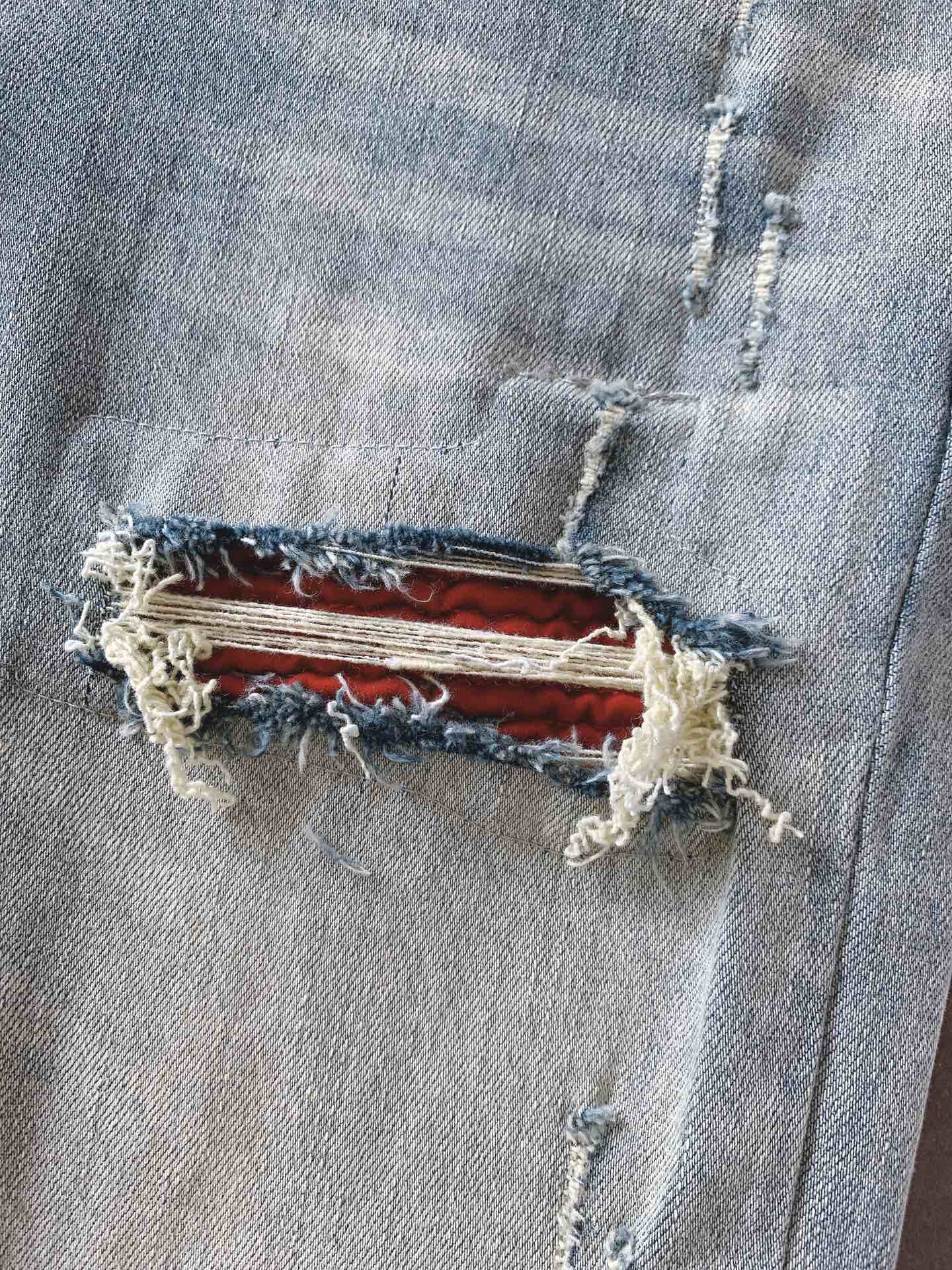 
AMIRI 时尚潮牌 2025FW早秋新品
复古真美，柜台如何就如何！！ 欧洲订单牛…..amiri 