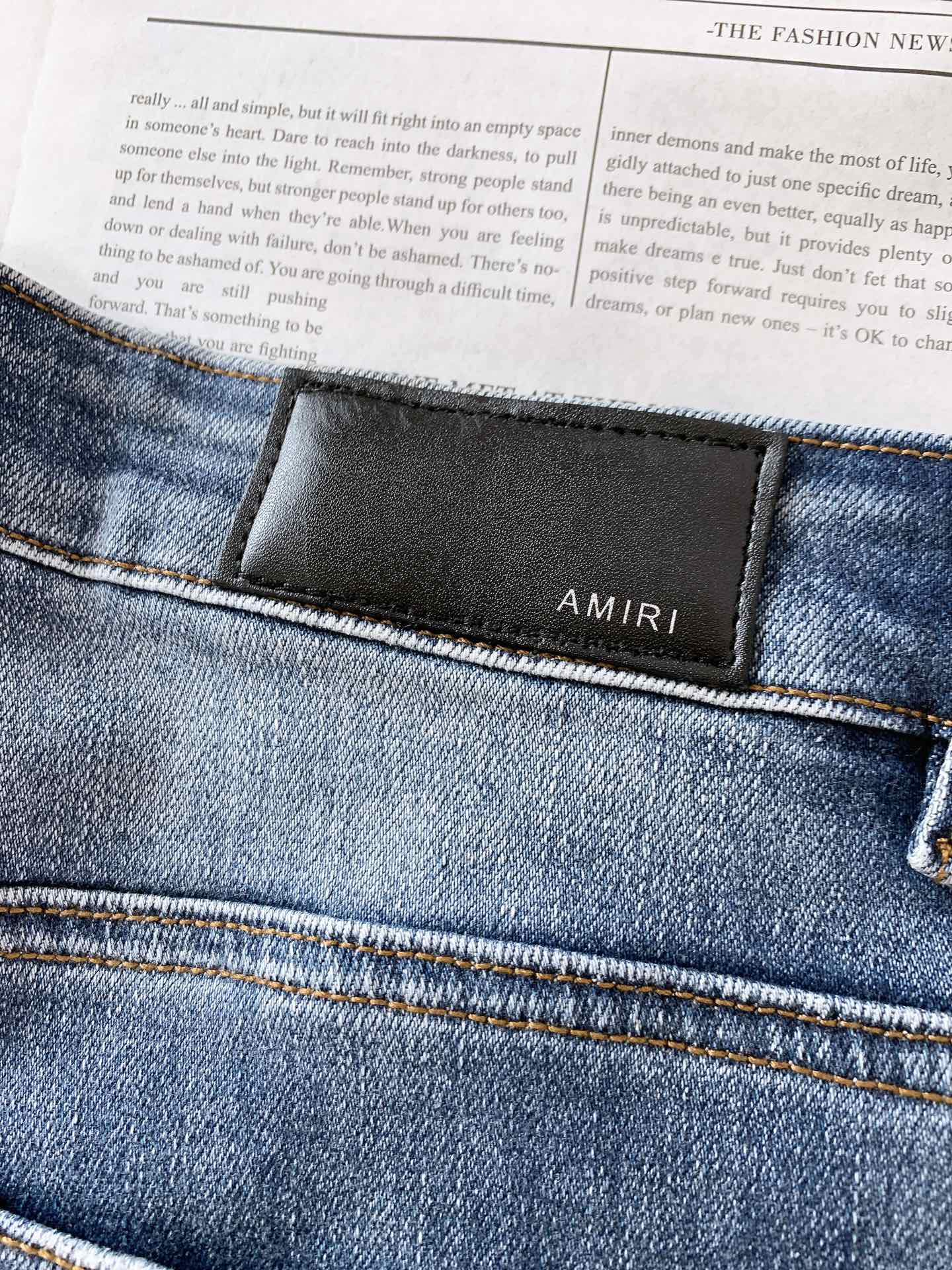 
AMIRI 时尚潮牌 2025FW早秋新品
复古真美，柜台如何就如何！！ 欧洲订单牛…..amiri 