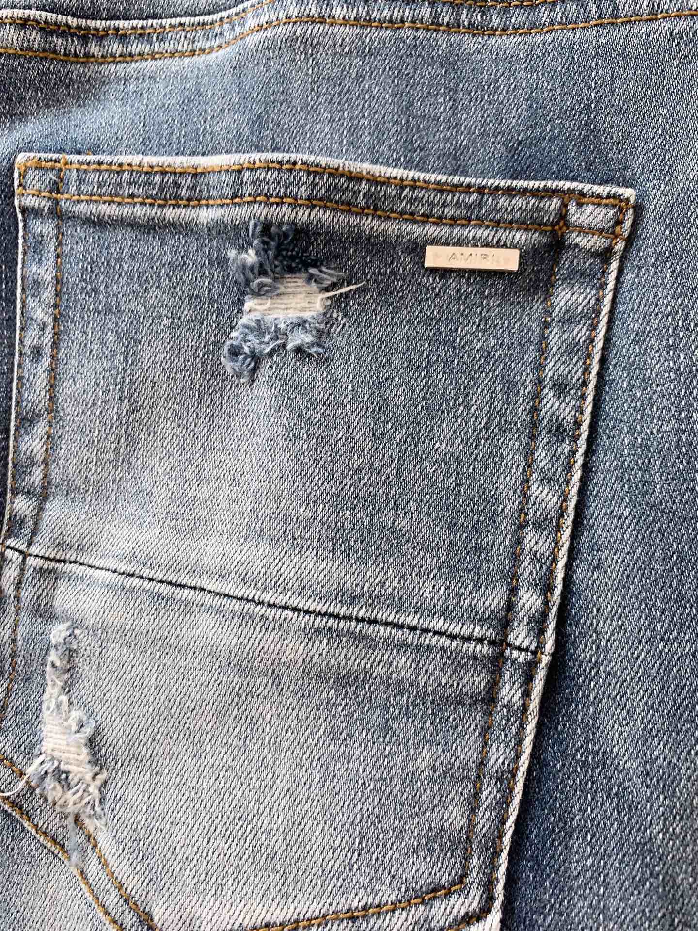 
AMIRI 时尚潮牌 2025FW早秋新品
复古真美，柜台如何就如何！！ 欧洲订单牛…..amiri 