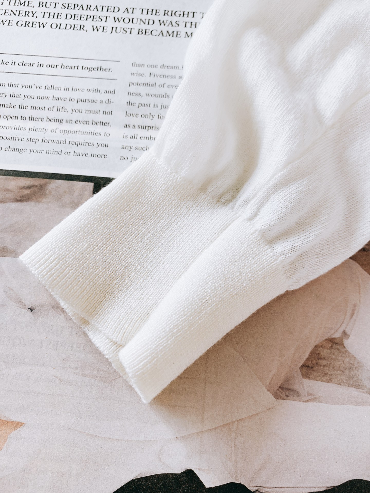 
Ermenegildo Zegna 杰尼亚 2025FW秋冬新品
薄款翻领毛衣，这款毛衣采用50%羊毛