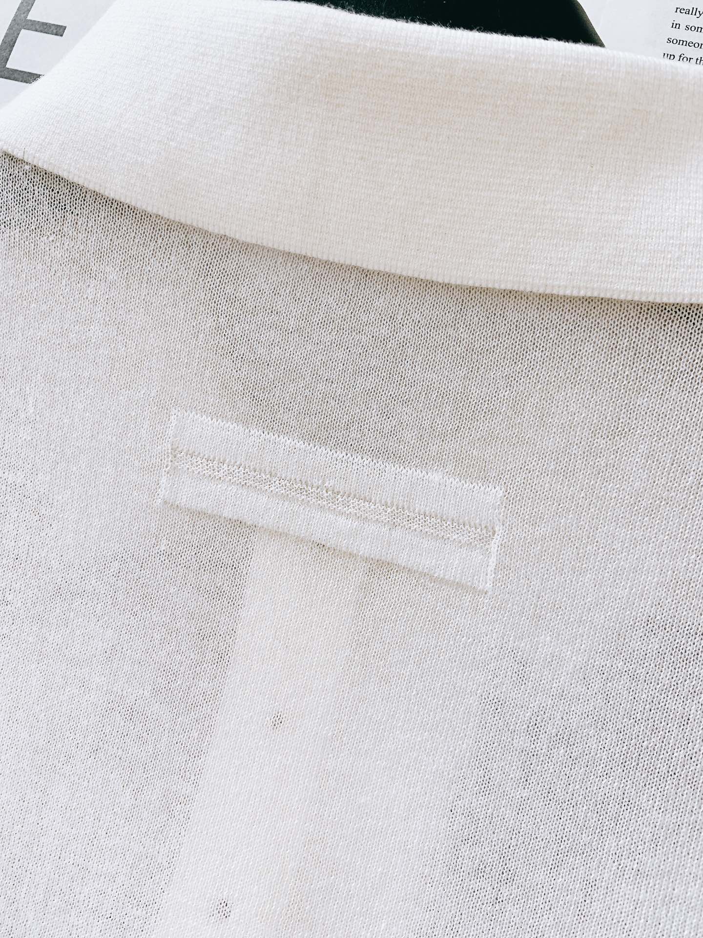 
Ermenegildo Zegna 杰尼亚 2025FW秋冬新品
薄款翻领毛衣，这款毛衣采用50%羊毛