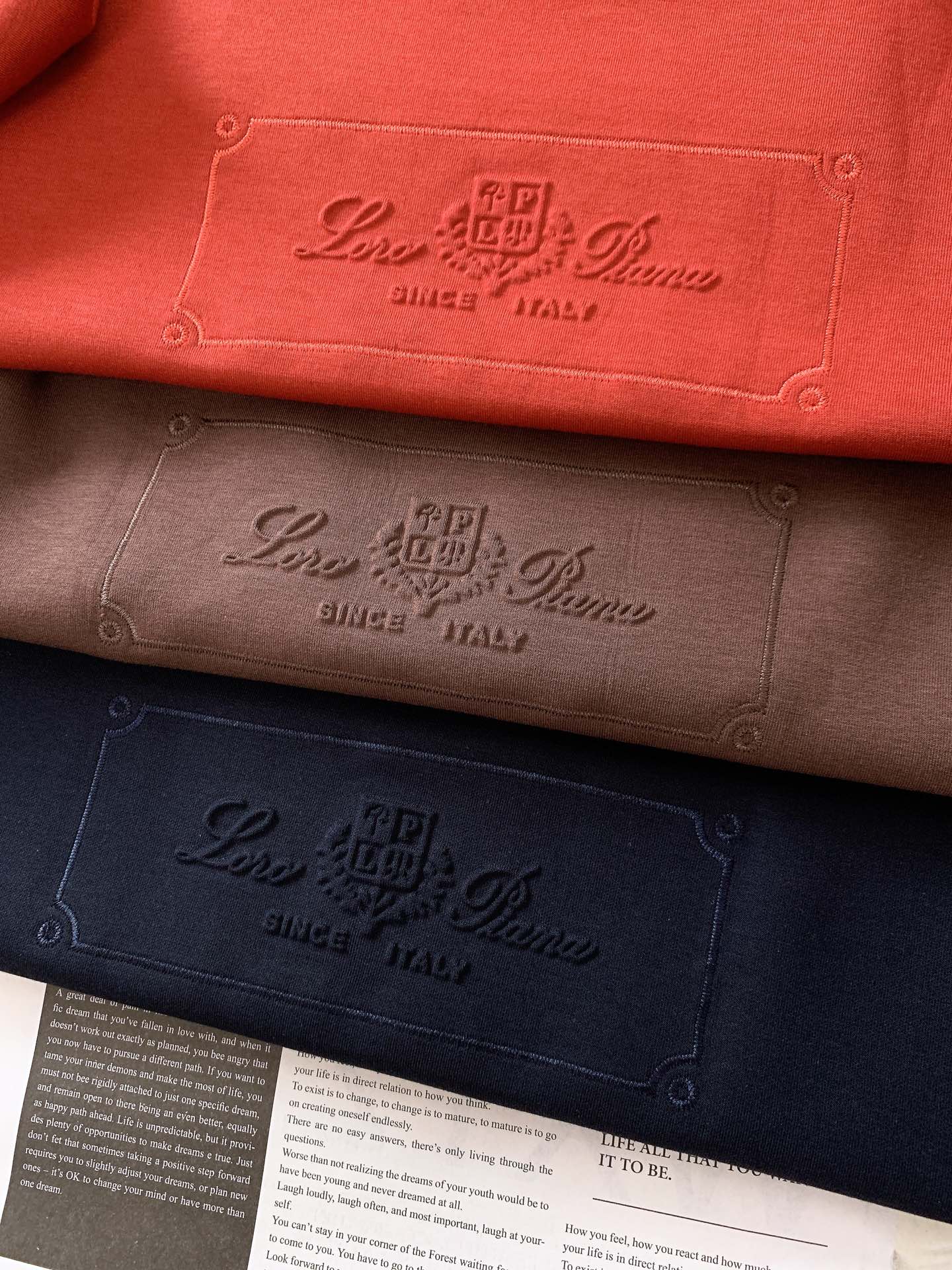 
LoroPiana L.P FW秋冬新品
休闲套头卫衣：意式匠心，织就奢华质感
选用高品质混纺面料，4